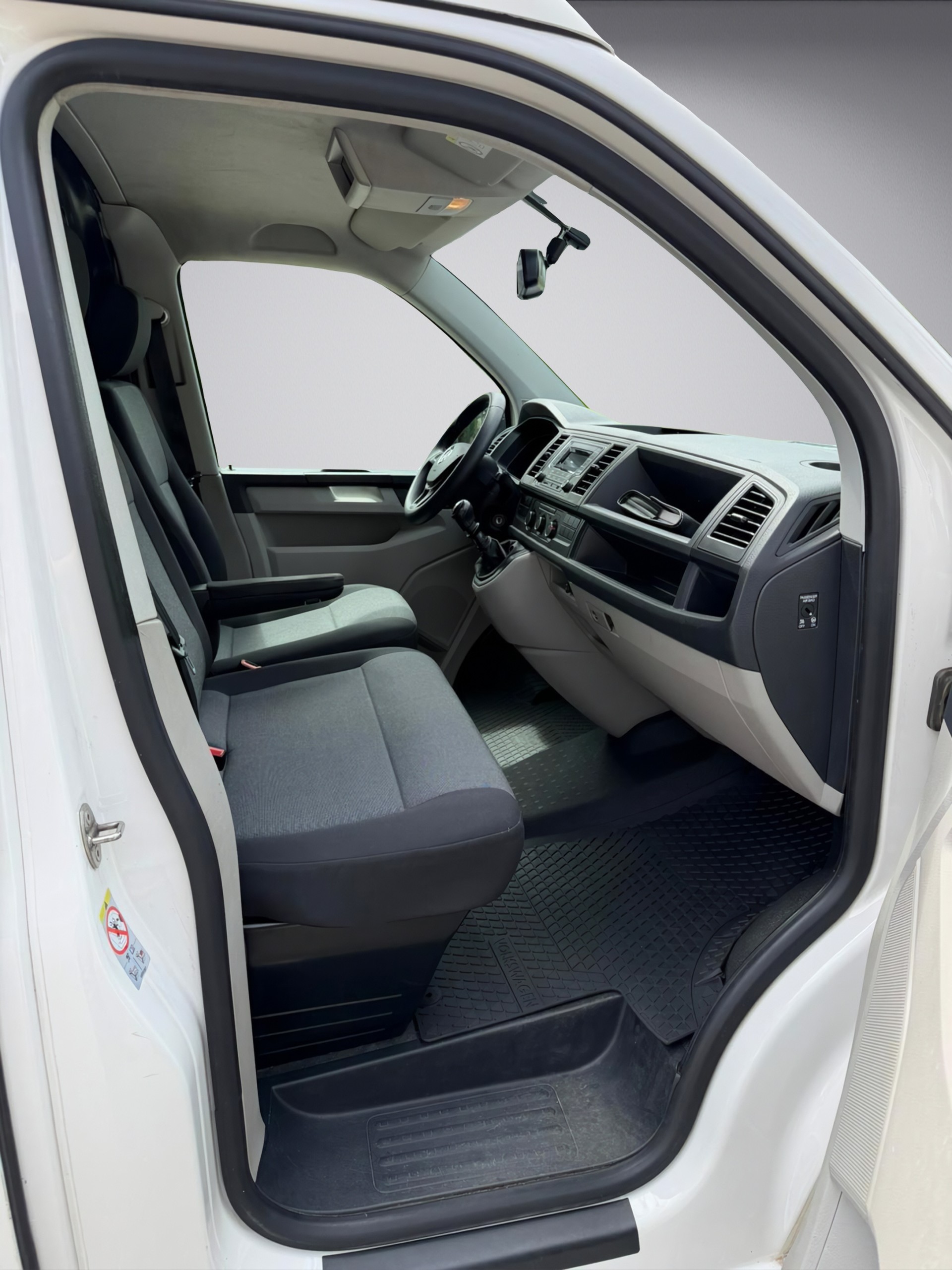 VW T6 2.0 TDI Entry * Hochdach * Klima * Euro 6 * Rückfahrkamera * Dach Version * 3 Sitzer *-image-12