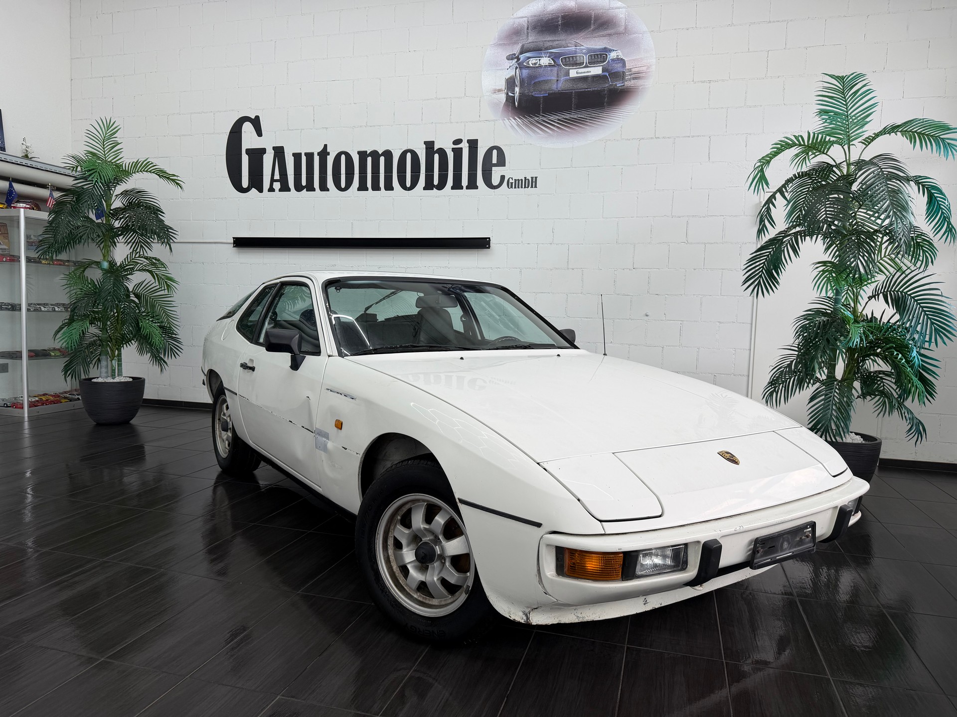 PORSCHE 924-image-0