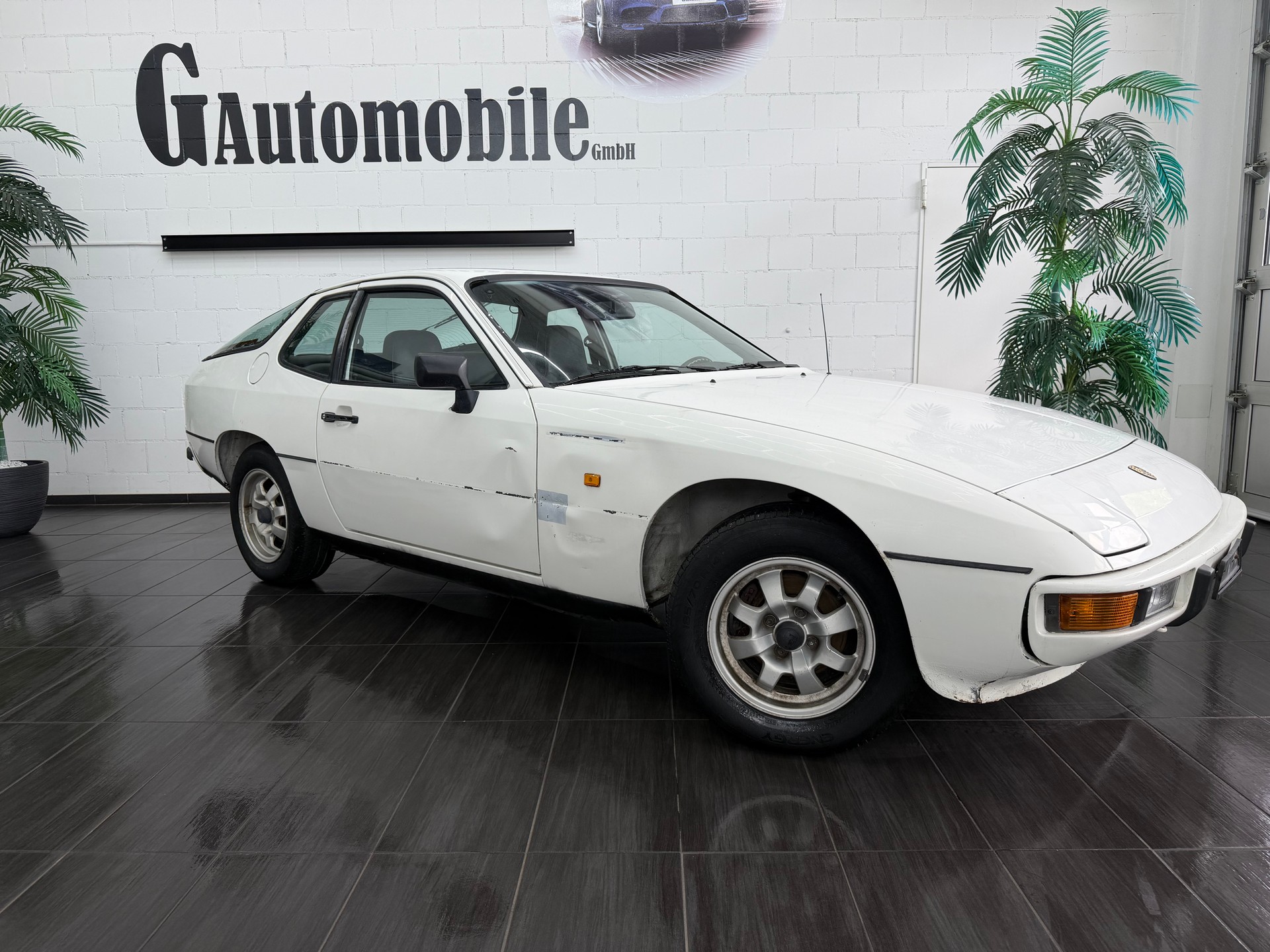 PORSCHE 924-image-2