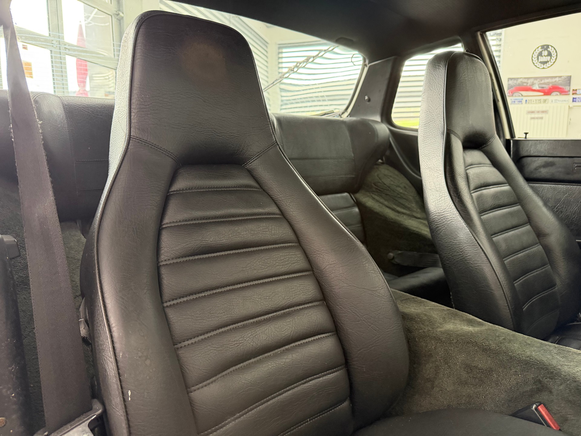PORSCHE 924-image-14