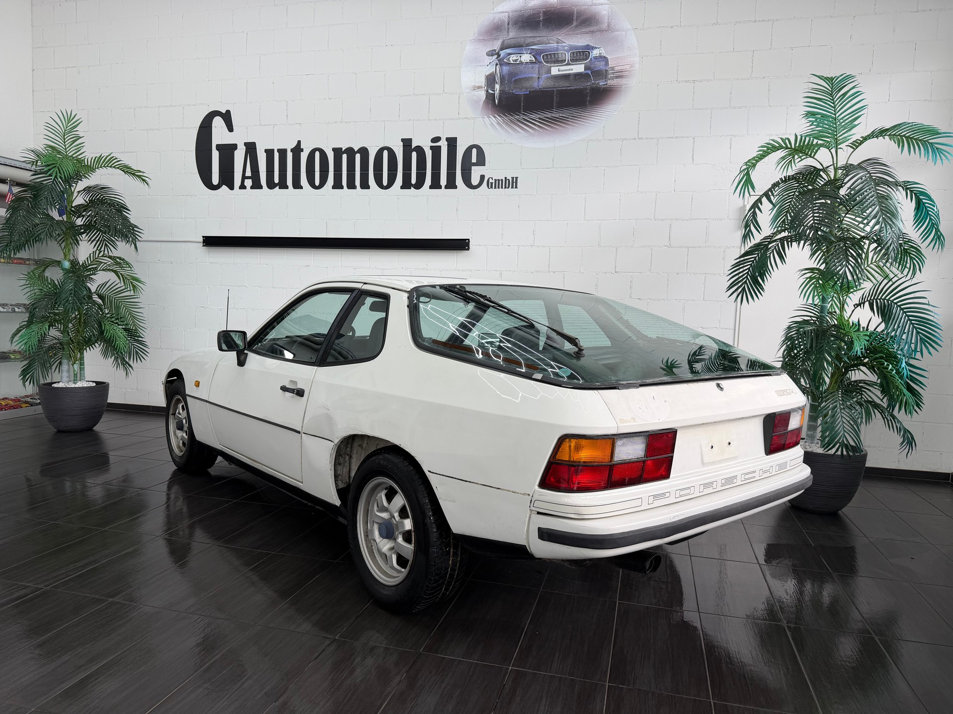 PORSCHE 924-image-5