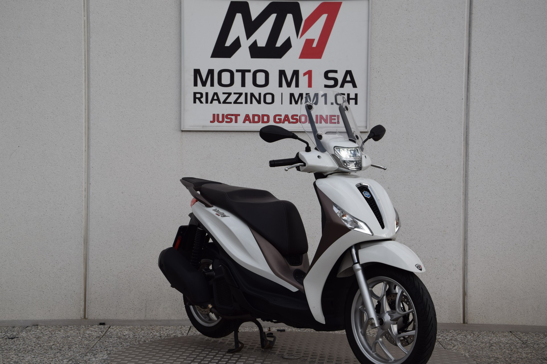 PIAGGIO Medley 125 iGet RST-showroom-element-1