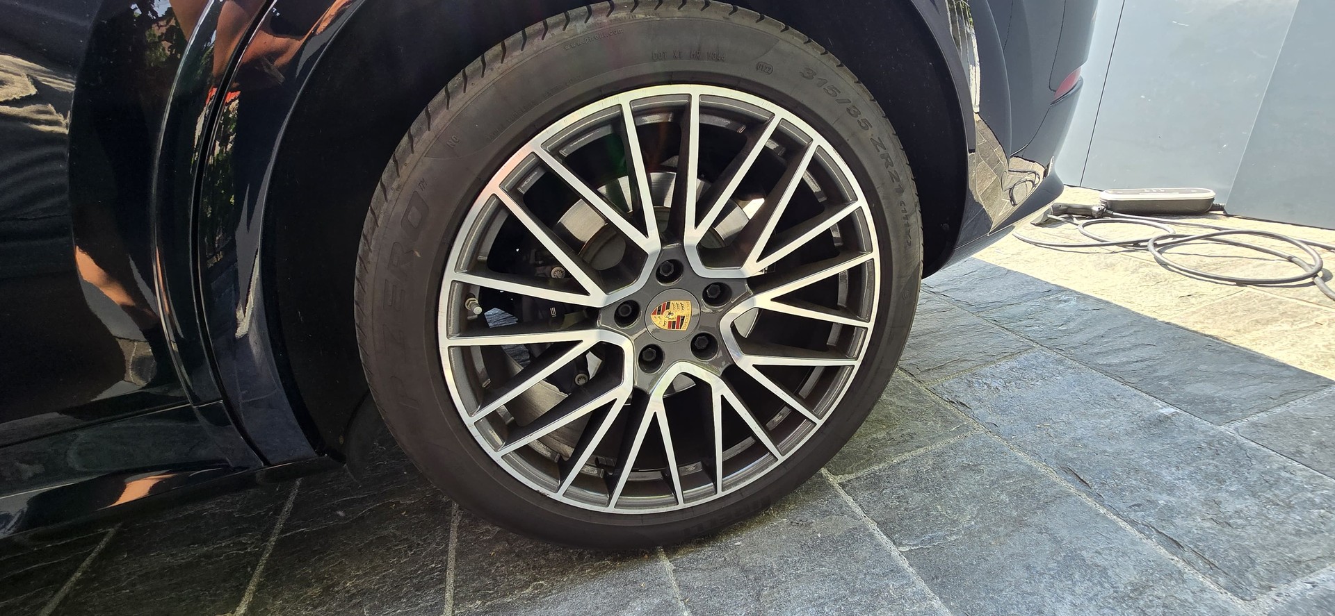 PORSCHE 3.0 V6 E-Hybrid-image-11