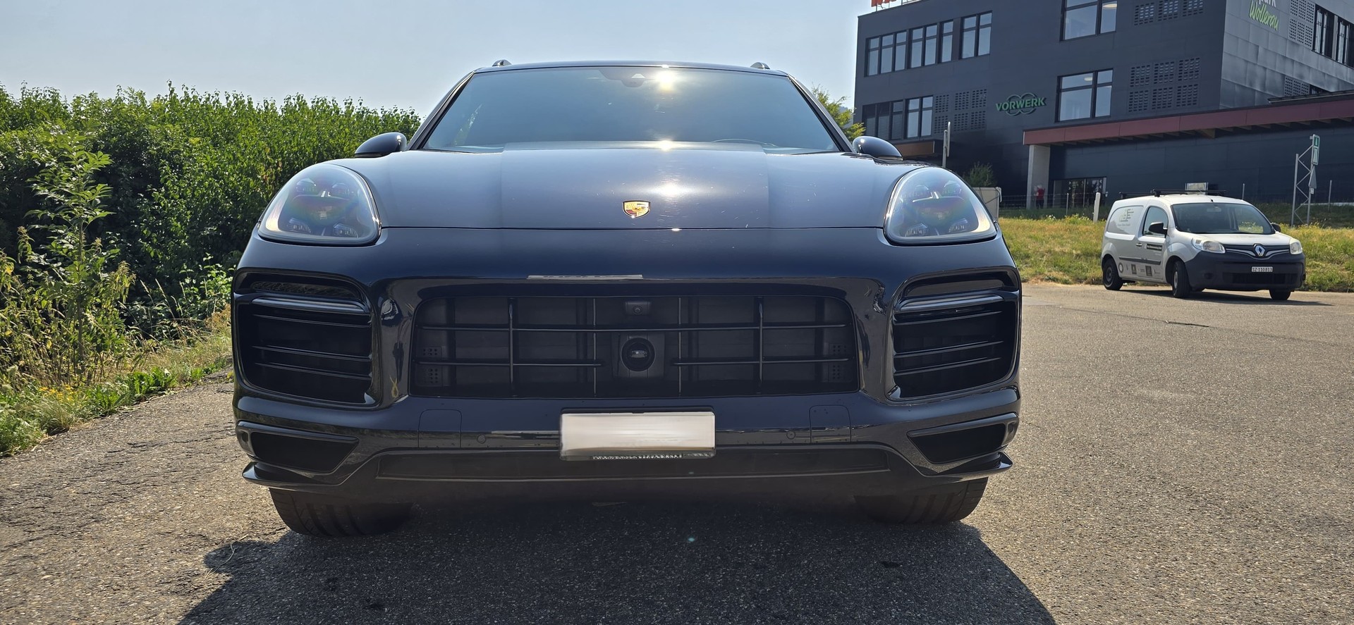 PORSCHE 3.0 V6 E-Hybrid-image-2
