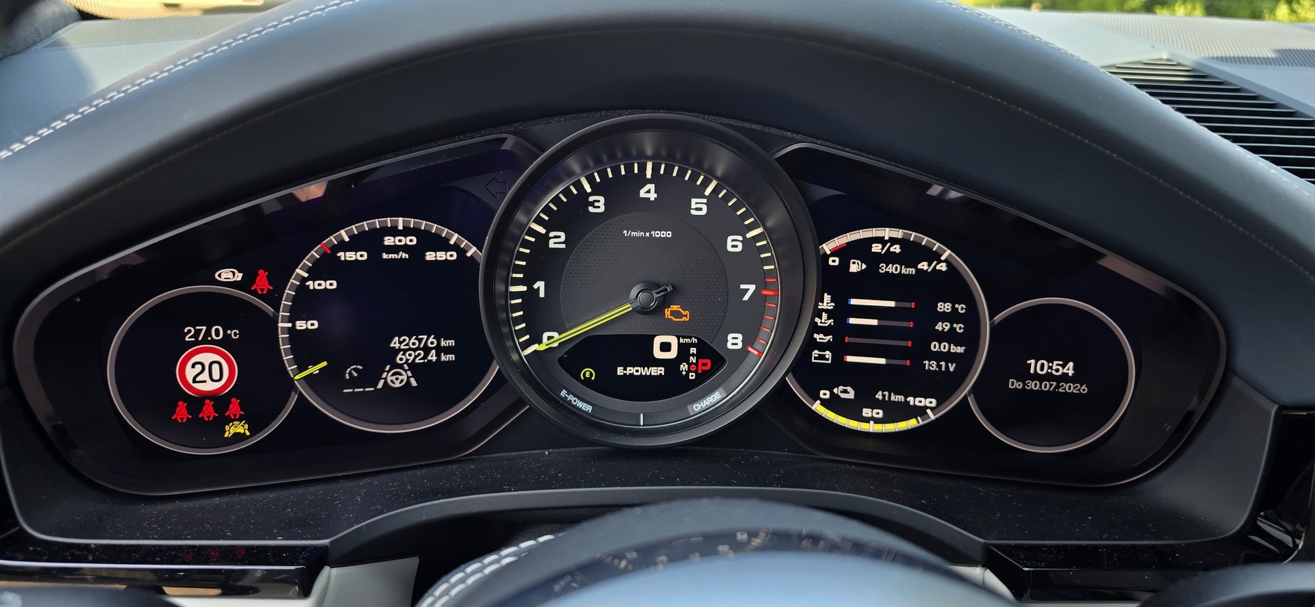 PORSCHE 3.0 V6 E-Hybrid-image-5