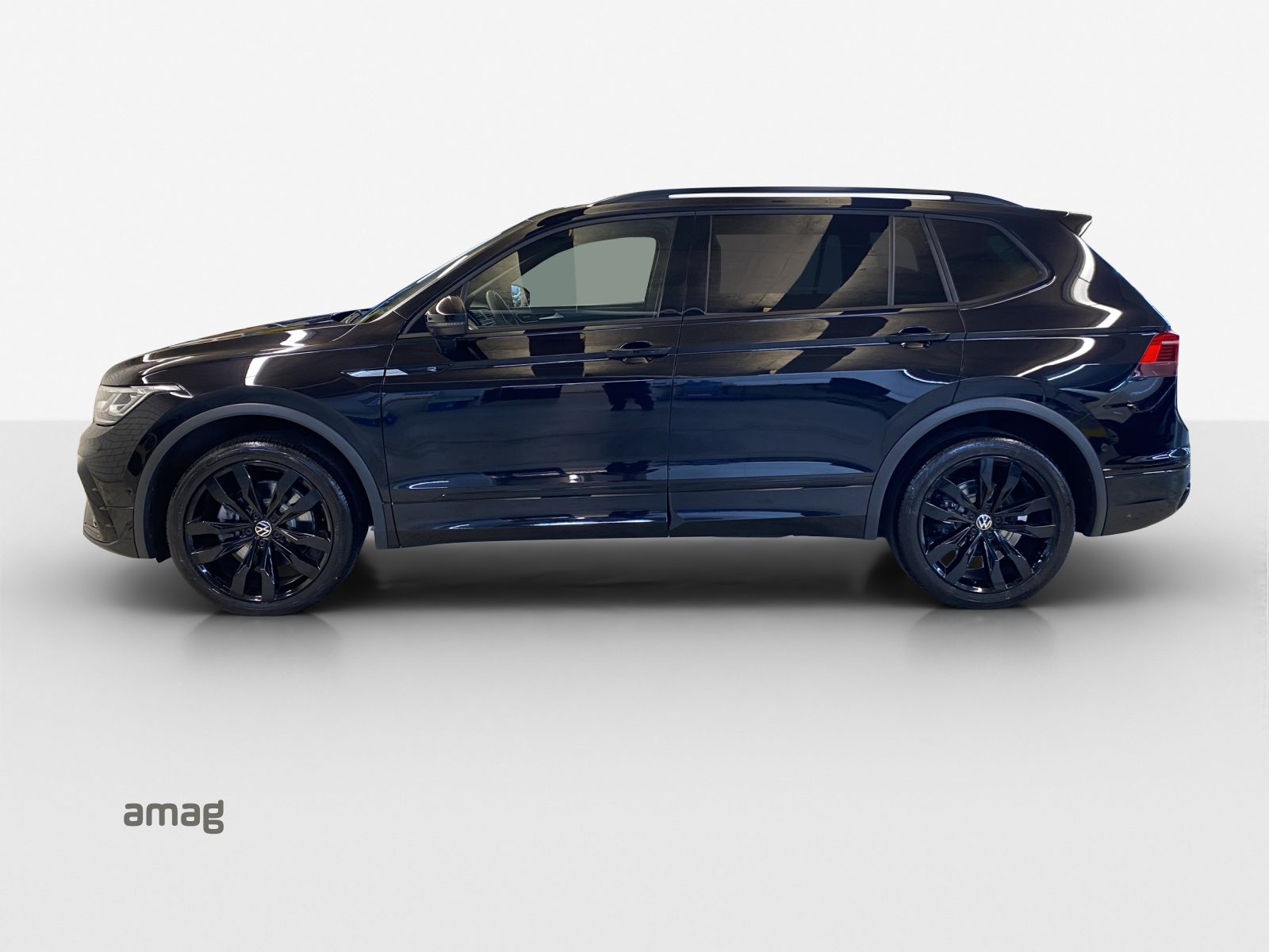 VW Tiguan Allspace R-Line 2.0TSI 245PS DSG-image-1