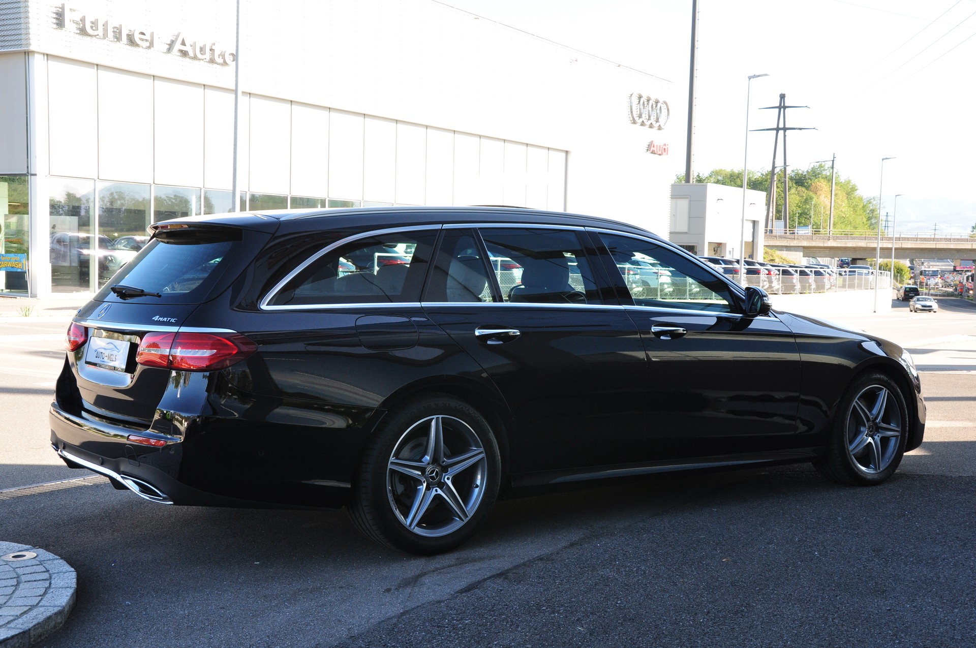 MERCEDES-BENZ E 220 d Swiss Star AMG Line 4Matic 9G-Tronic-image-8