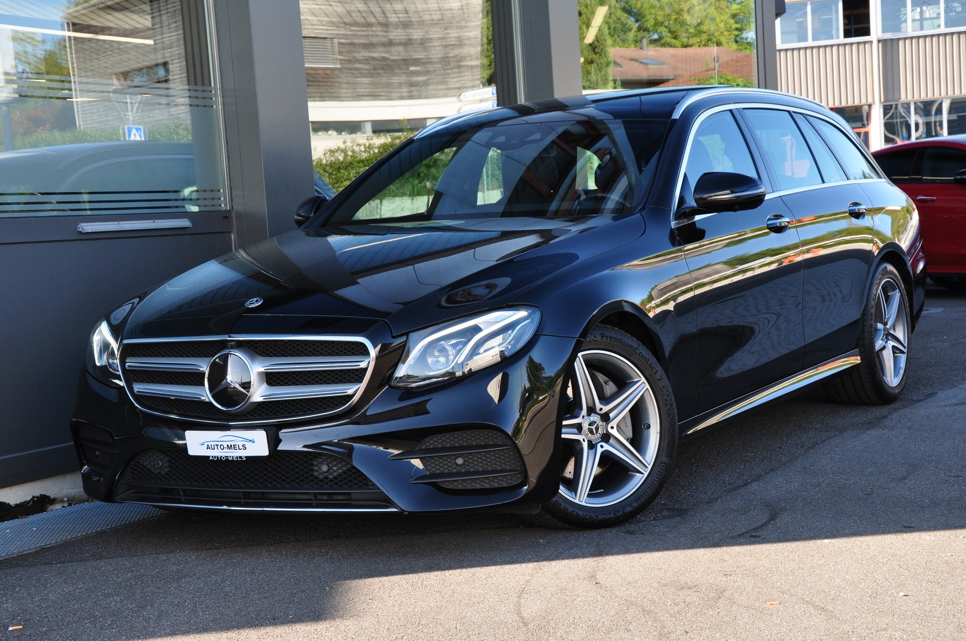 MERCEDES-BENZ E 220 d Swiss Star AMG Line 4Matic 9G-Tronic-image-2