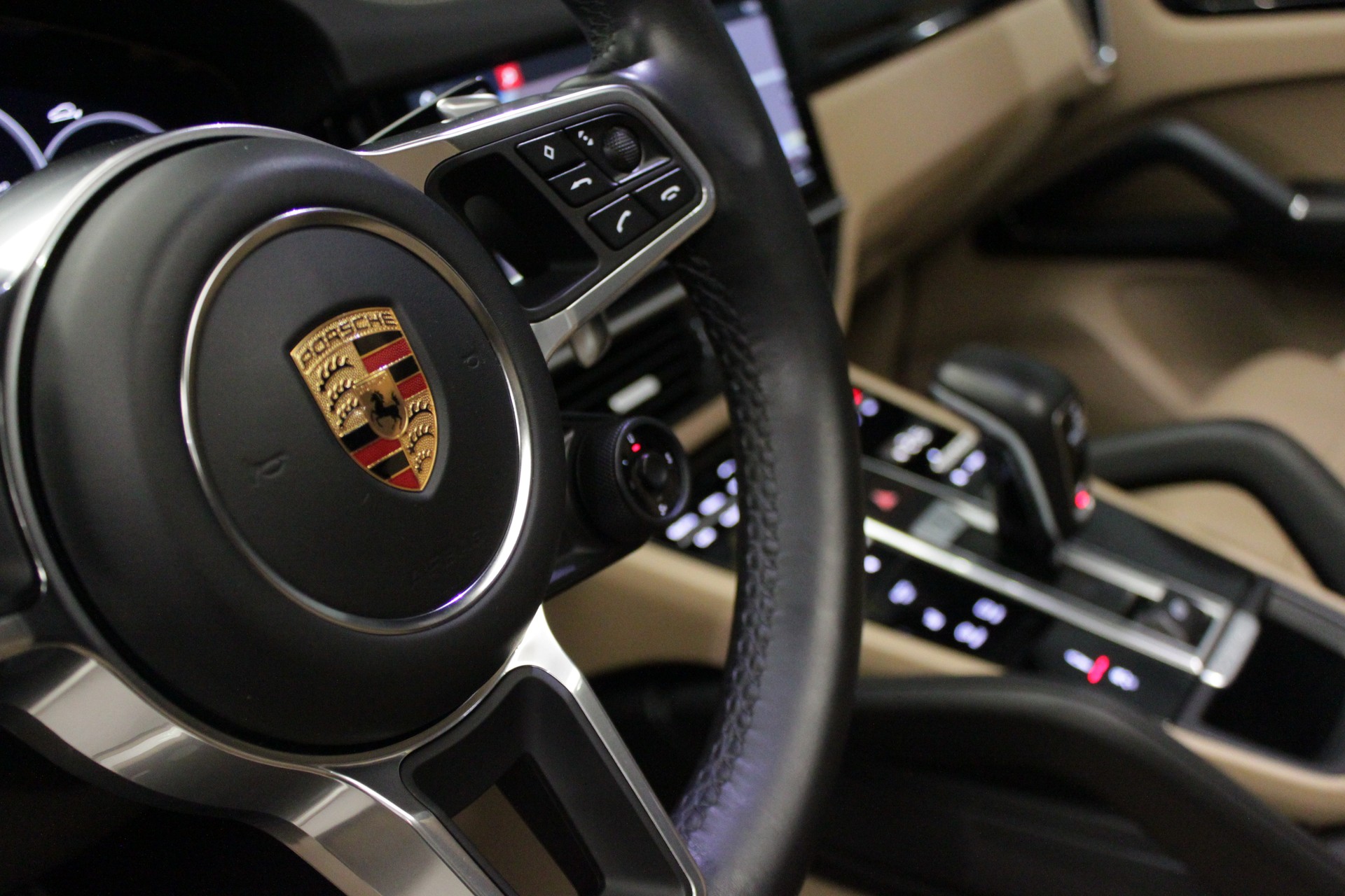 PORSCHE Cayenne S-image-19