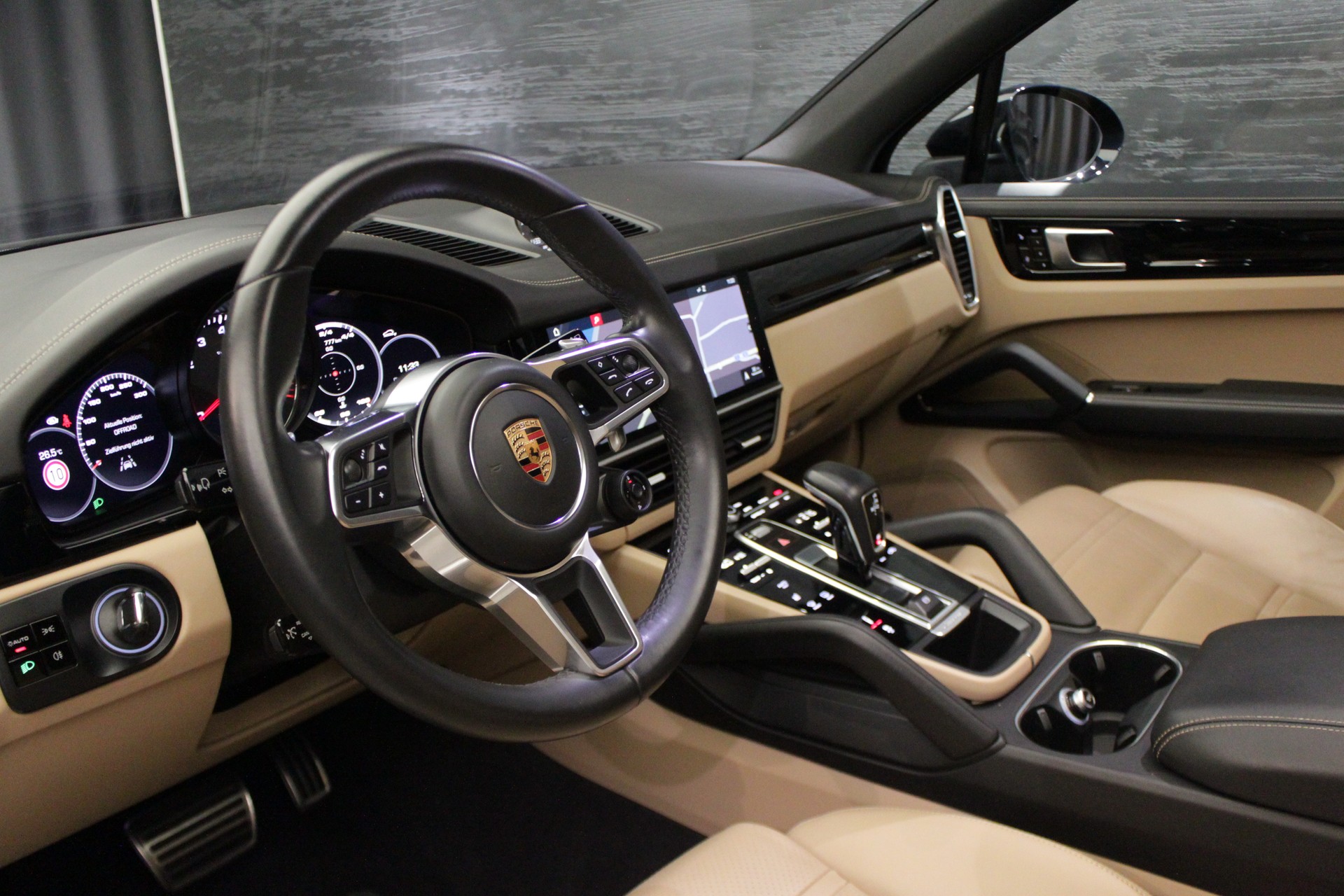 PORSCHE Cayenne S-image-18