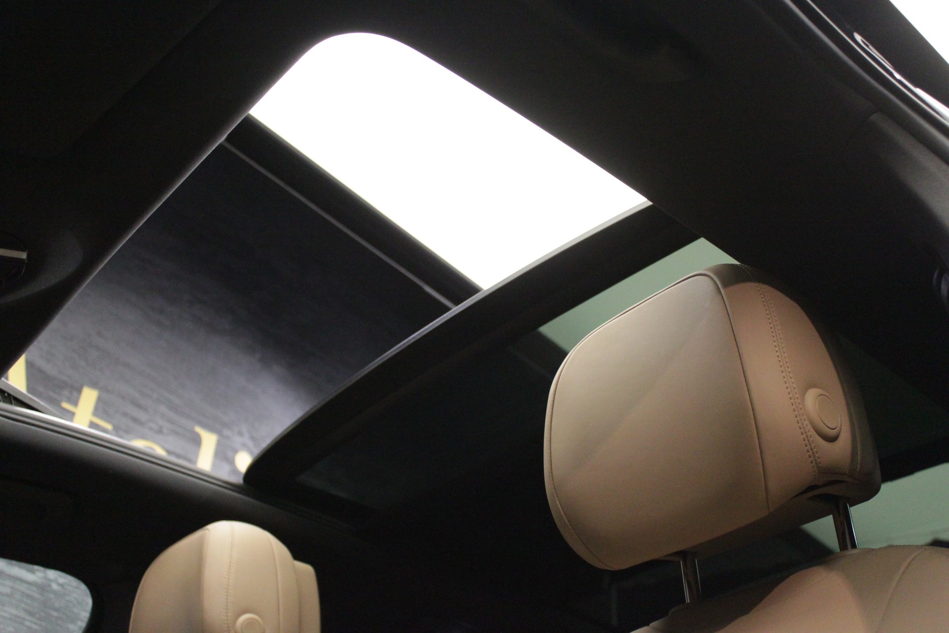 PORSCHE Cayenne S-image-22