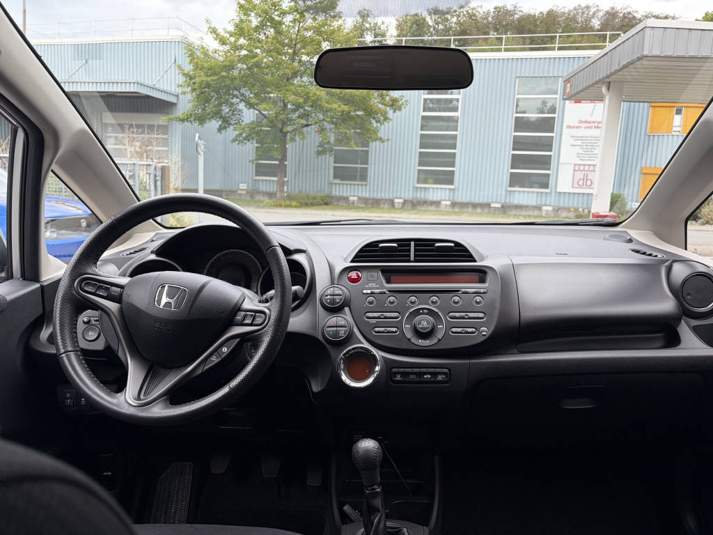 HONDA Jazz 1.4i Comfort Plus-image-11