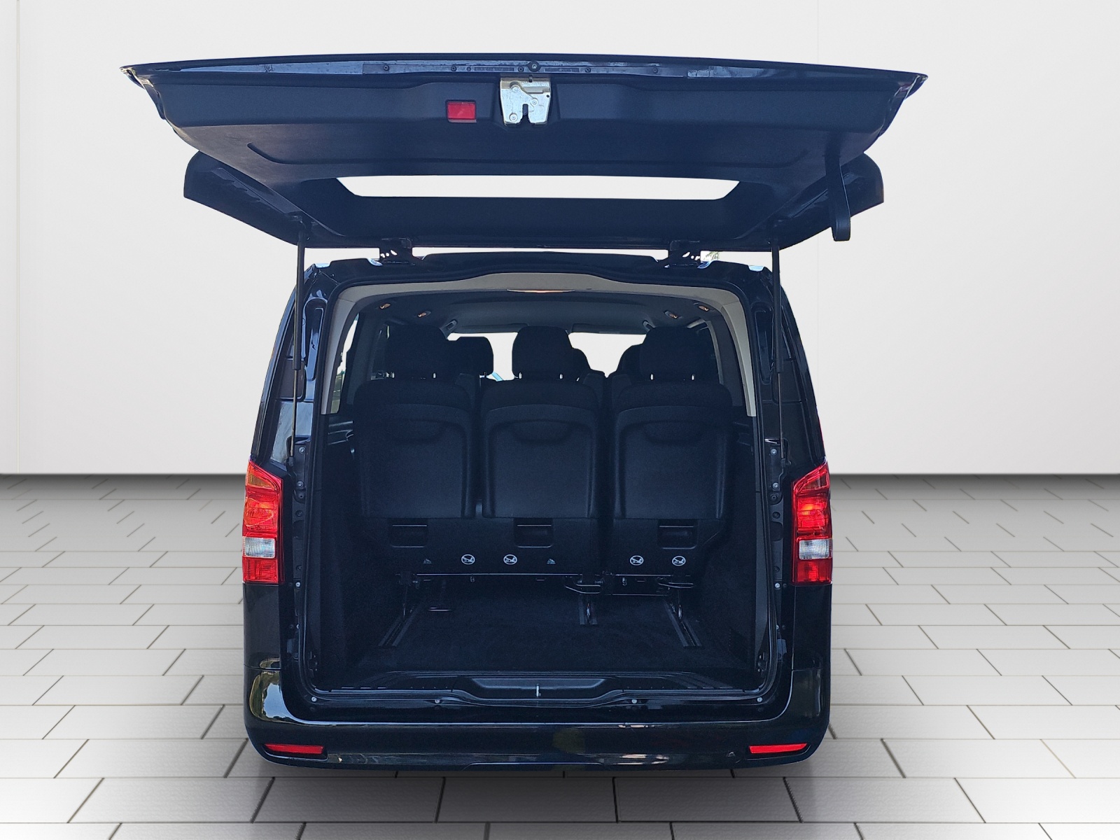 MERCEDES-BENZ Vito 116 CDI Select Tourer 4Matic 9G-Tronic 9-Plätzer-image-18
