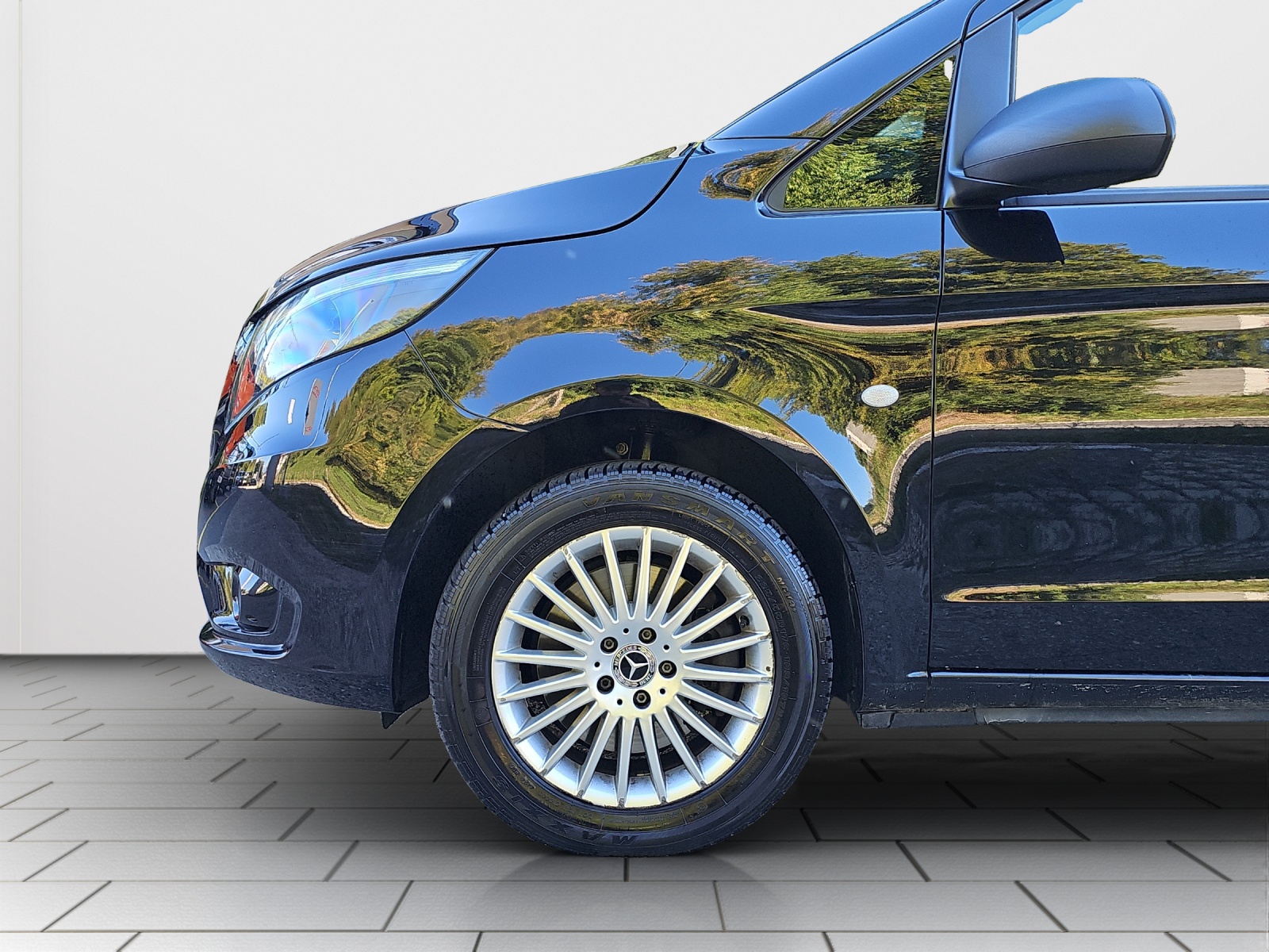 MERCEDES-BENZ Vito 116 CDI Select Tourer 4Matic 9G-Tronic-image-19