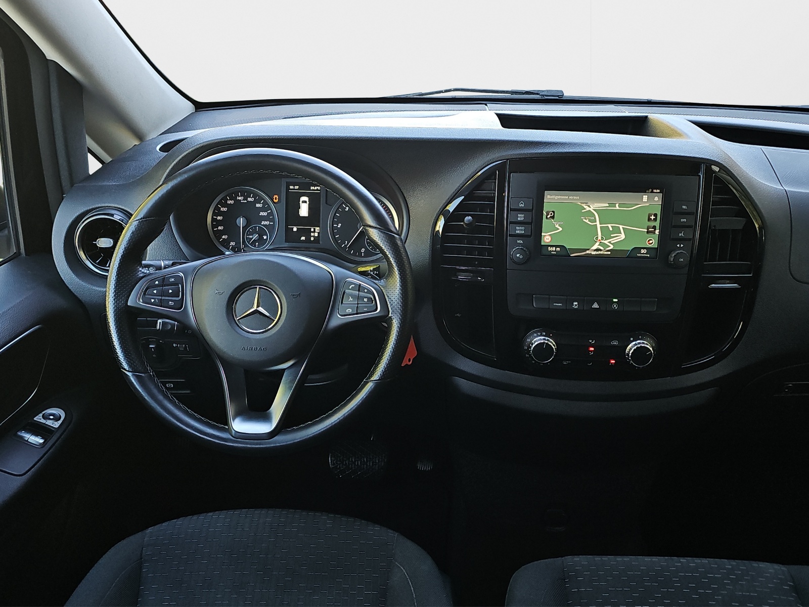 MERCEDES-BENZ Vito 116 CDI Select Tourer 4Matic 9G-Tronic-image-15