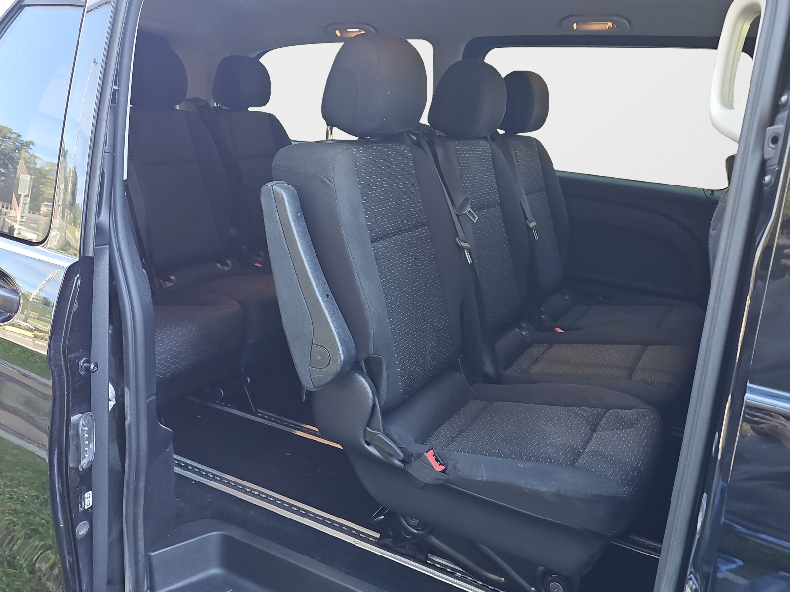 MERCEDES-BENZ Vito 116 CDI Select Tourer 4Matic 9G-Tronic-image-17