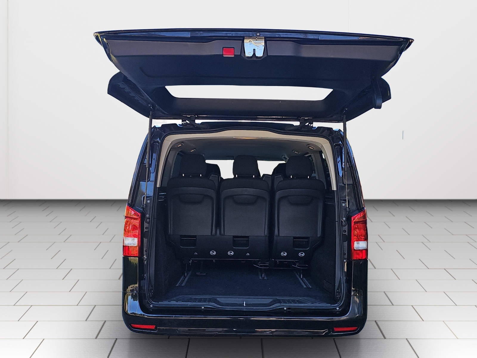 MERCEDES-BENZ Vito 116 CDI Select Tourer 4Matic 9G-Tronic-image-18