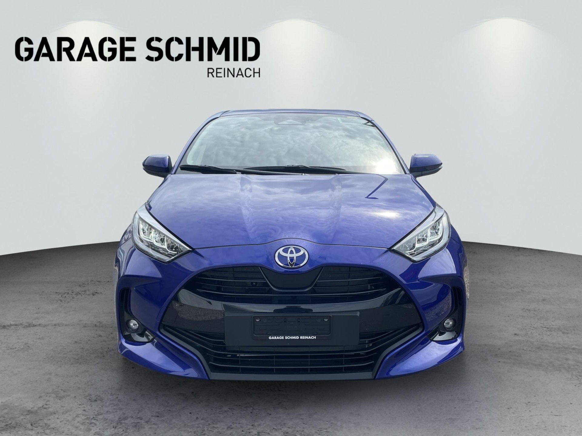 TOYOTA Yaris 1.5 VVT-i HSD Trend-image-1