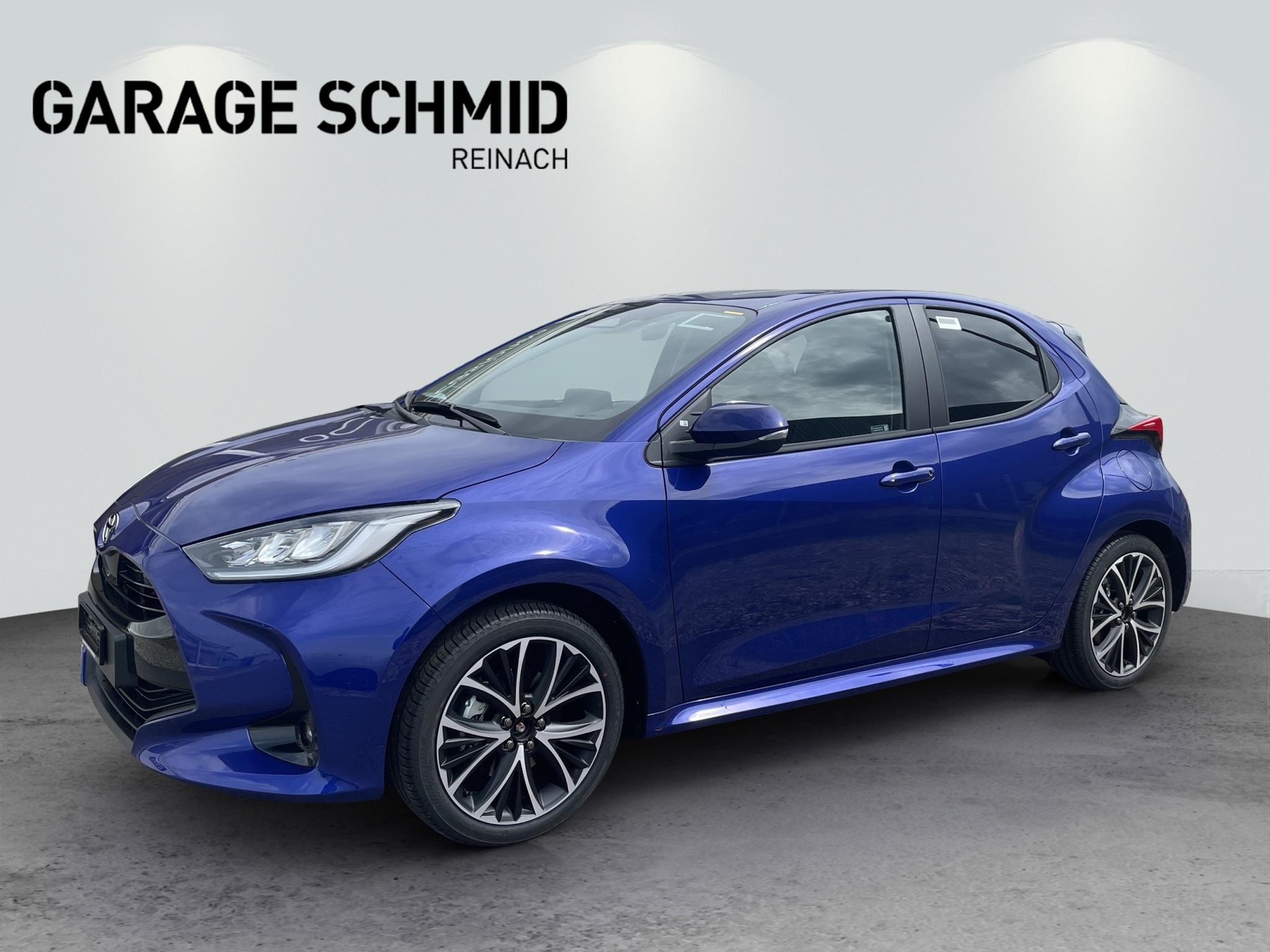 TOYOTA Yaris 1.5 VVT-i HSD Trend-image-2