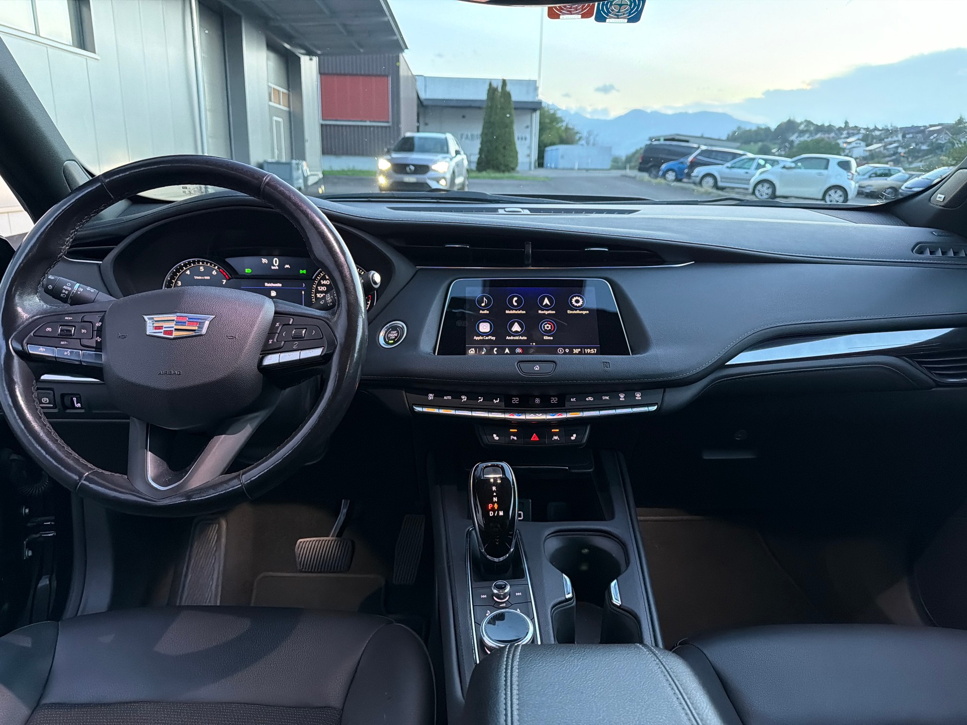 CADILLAC XT4 350T 2.0 Luxury AWD Automat-image-11
