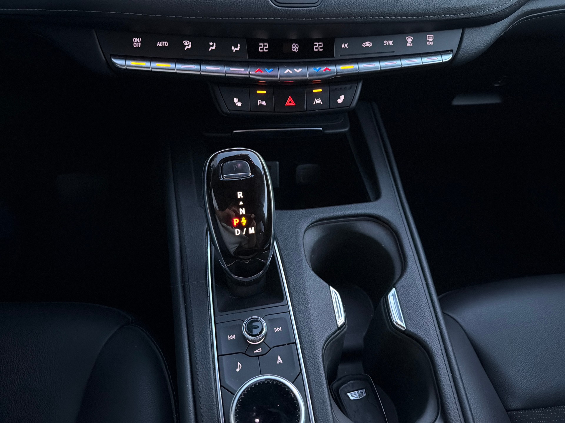CADILLAC XT4 350T 2.0 Luxury AWD Automat-image-14