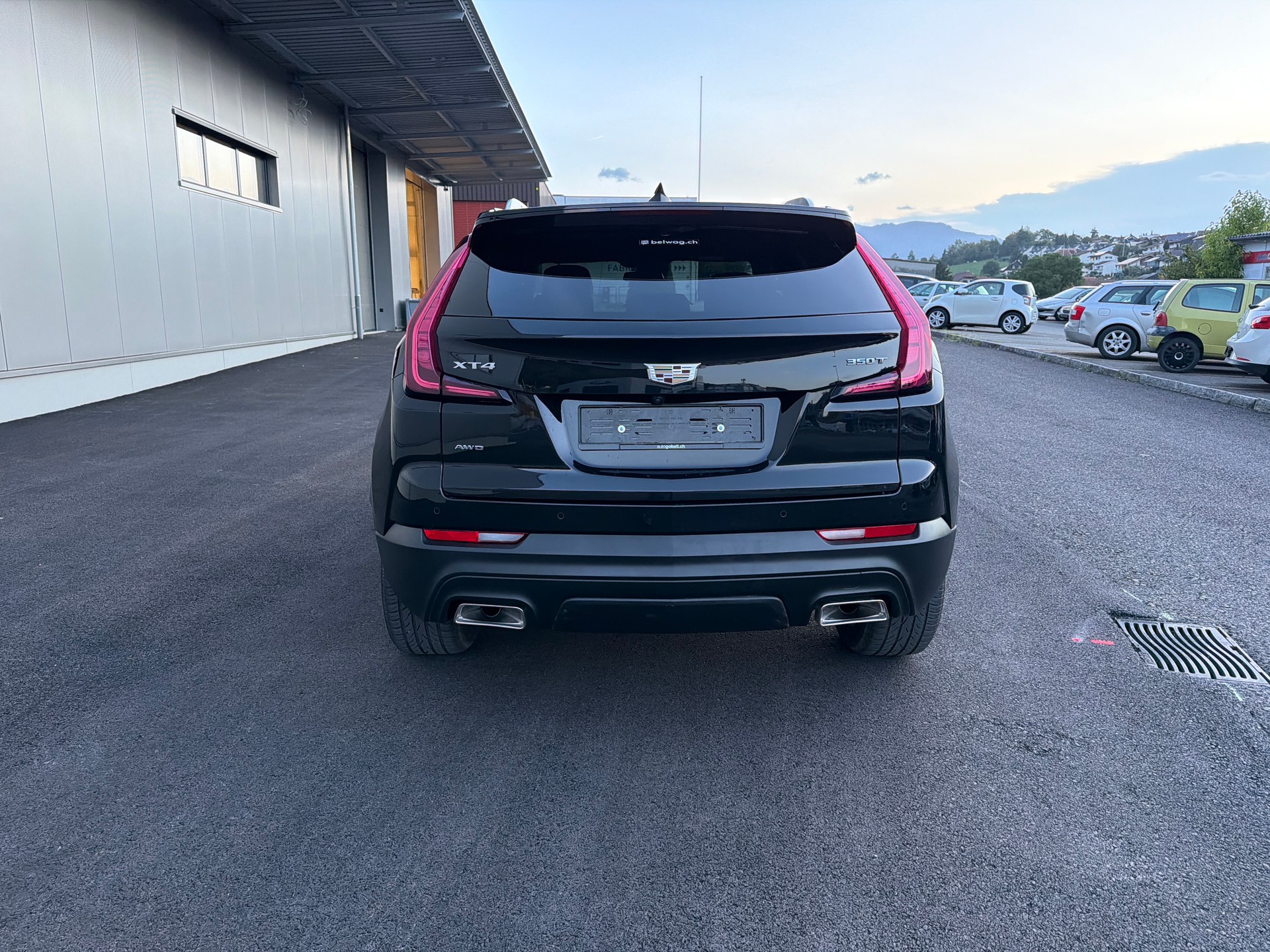 CADILLAC XT4 350T 2.0 Luxury AWD Automat-image-3