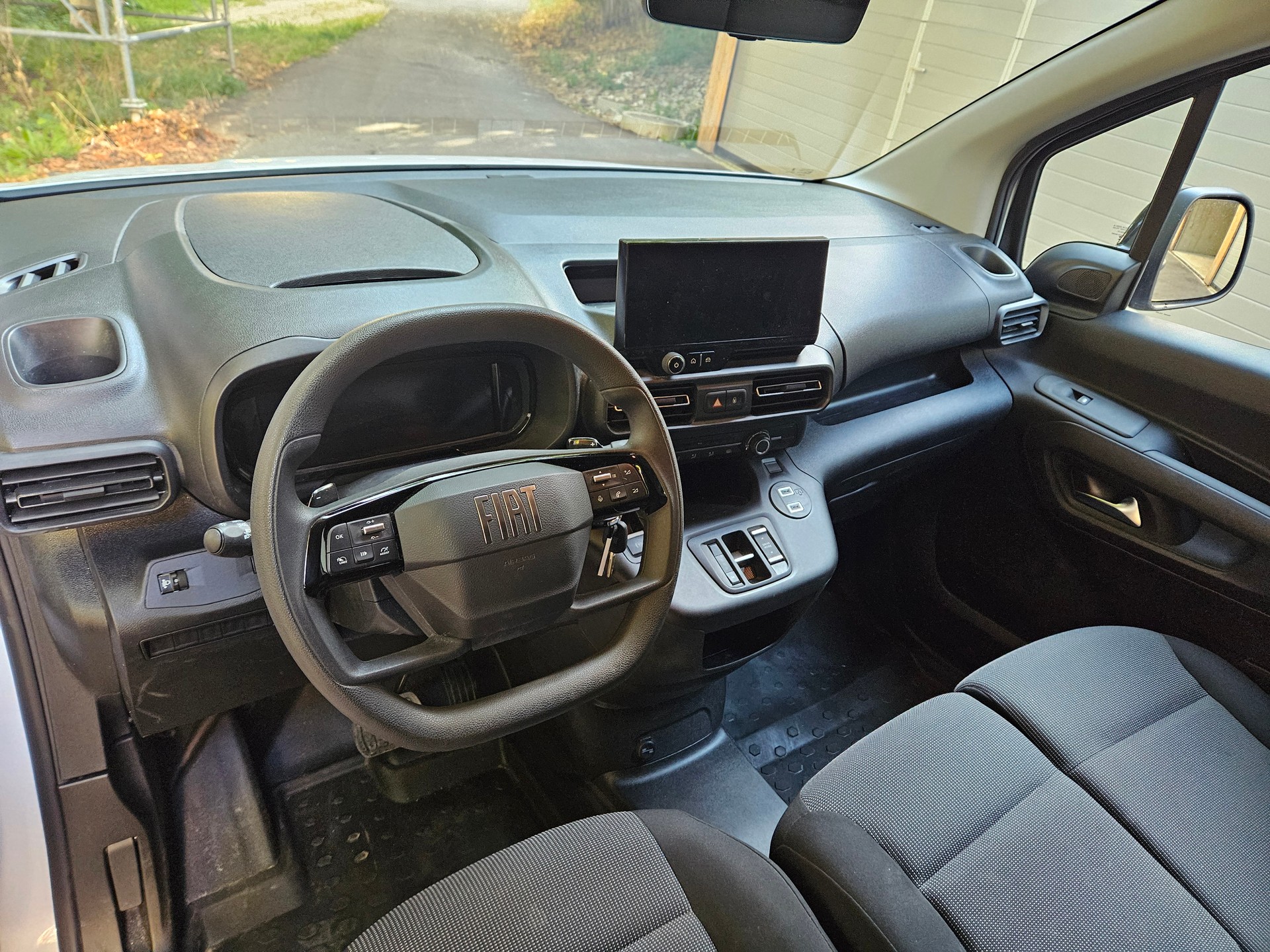 FIAT Doblo 1.5 BlueHDi L1 AUTOM HAGEL GRELE.-image-2