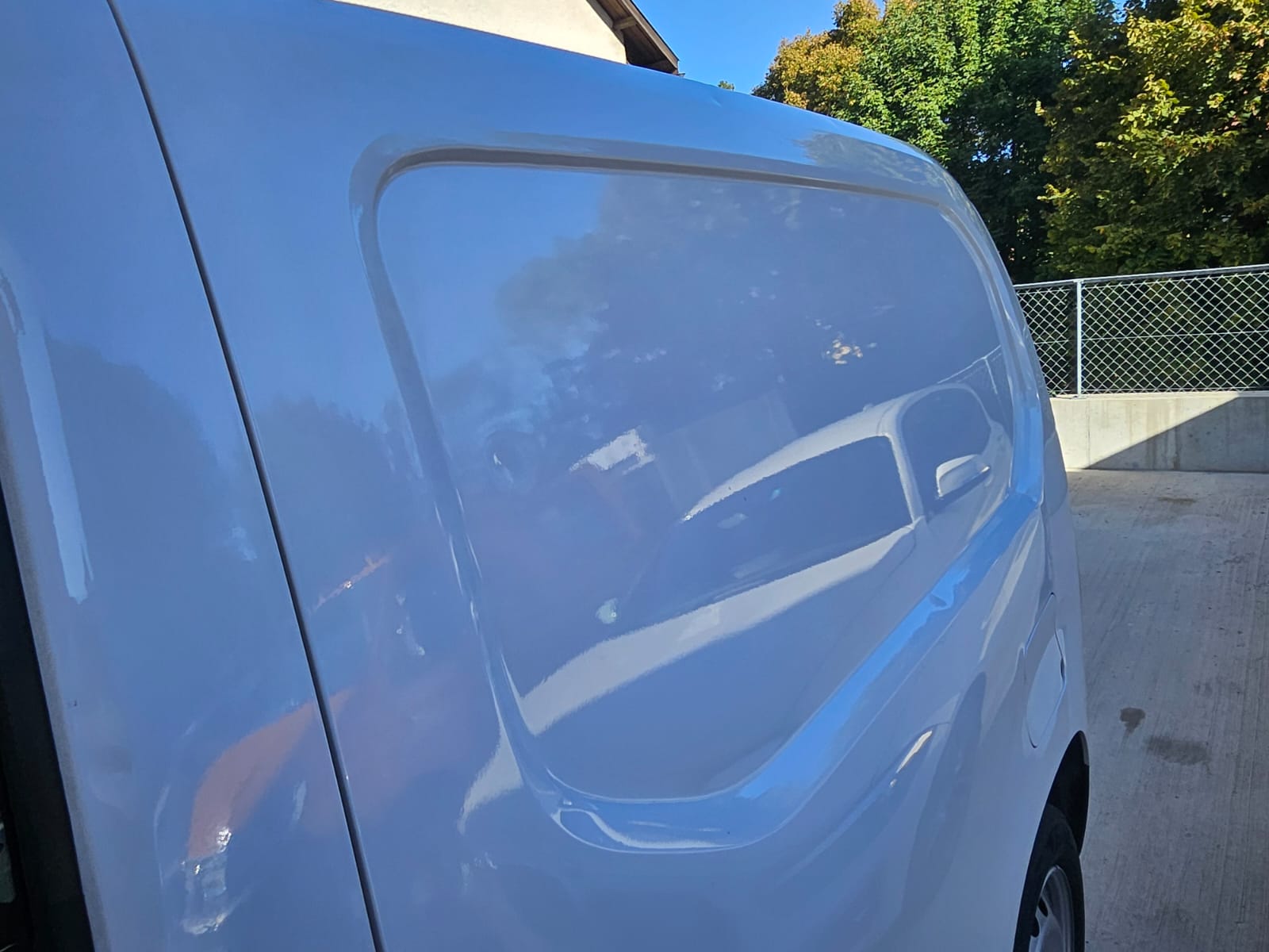 FIAT Doblo 1.5 BlueHDi L1 AUTOM HAGEL GRELE. SCHEIBE WURDE SCHON ERZETSEN-image-4