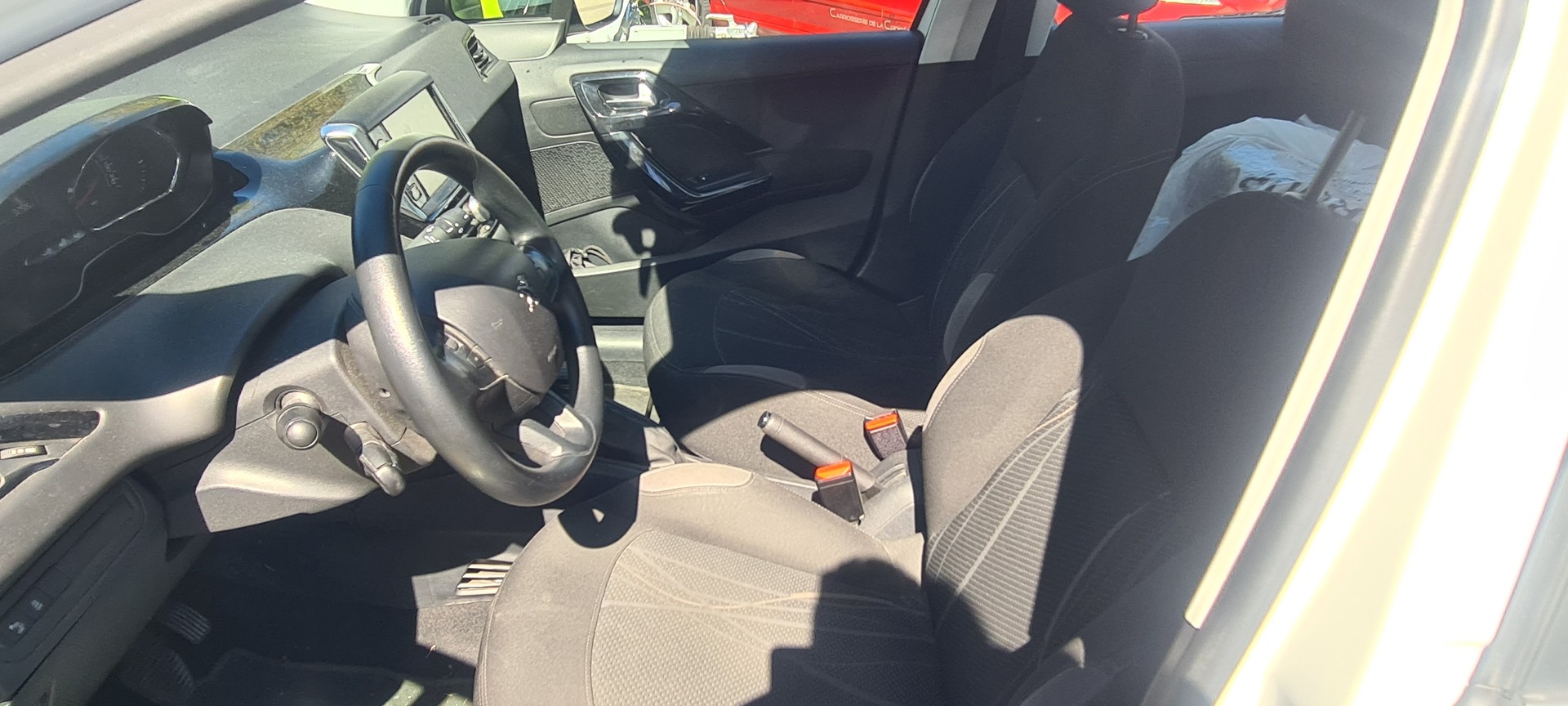 PEUGEOT 208 1.4 VTI Active-image-7