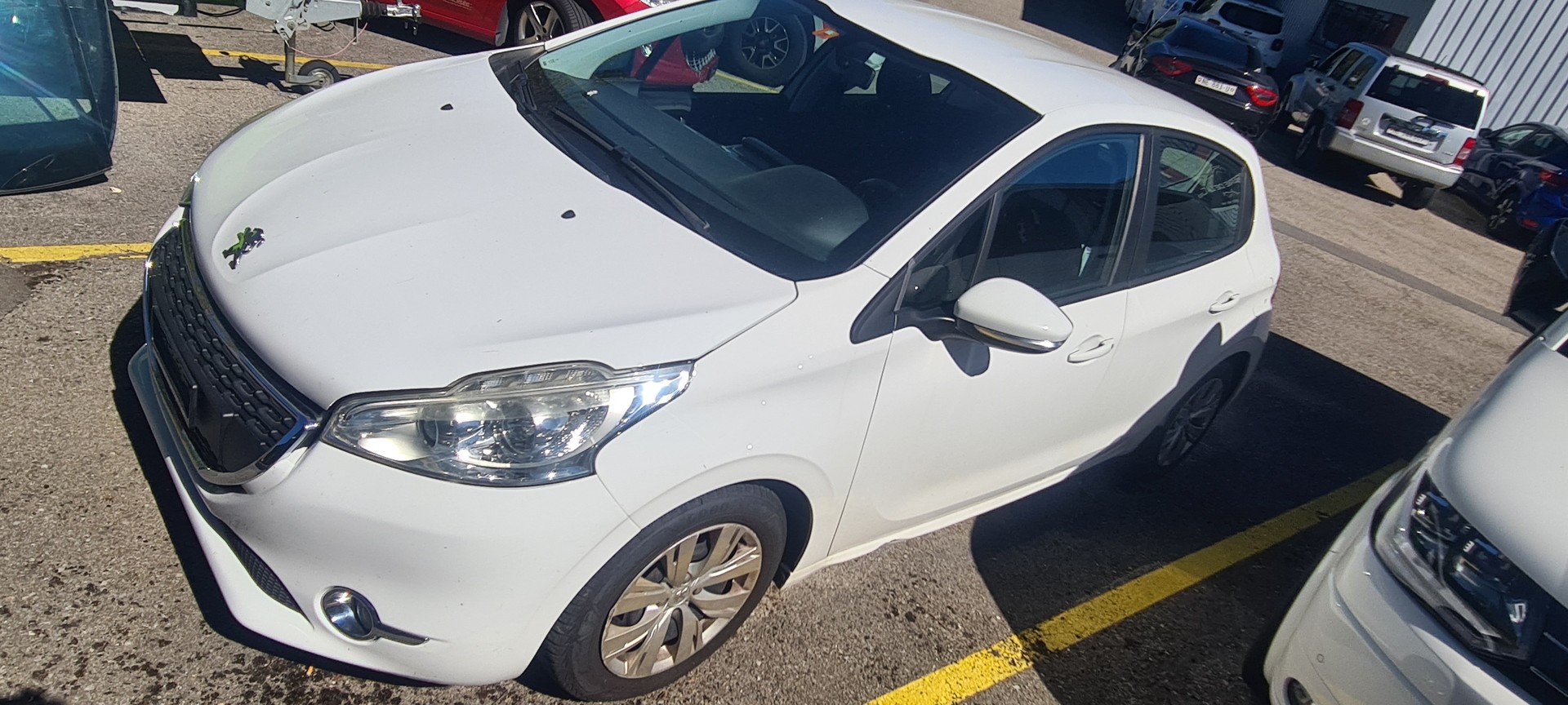 PEUGEOT 208 1.4 VTI Active-image-2