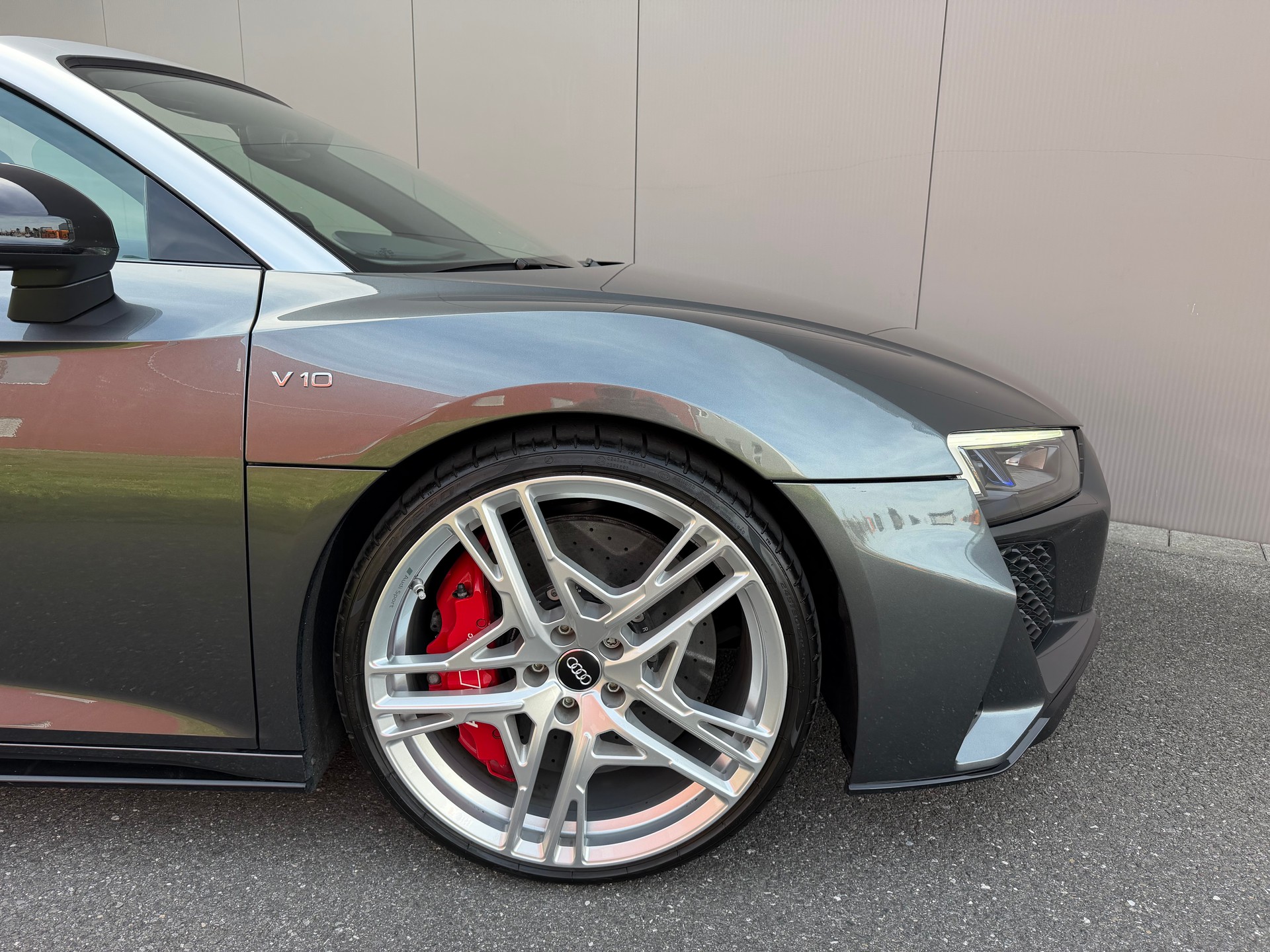 AUDI 5.2 FSI V10 performance quattro S-Tronic-image-10