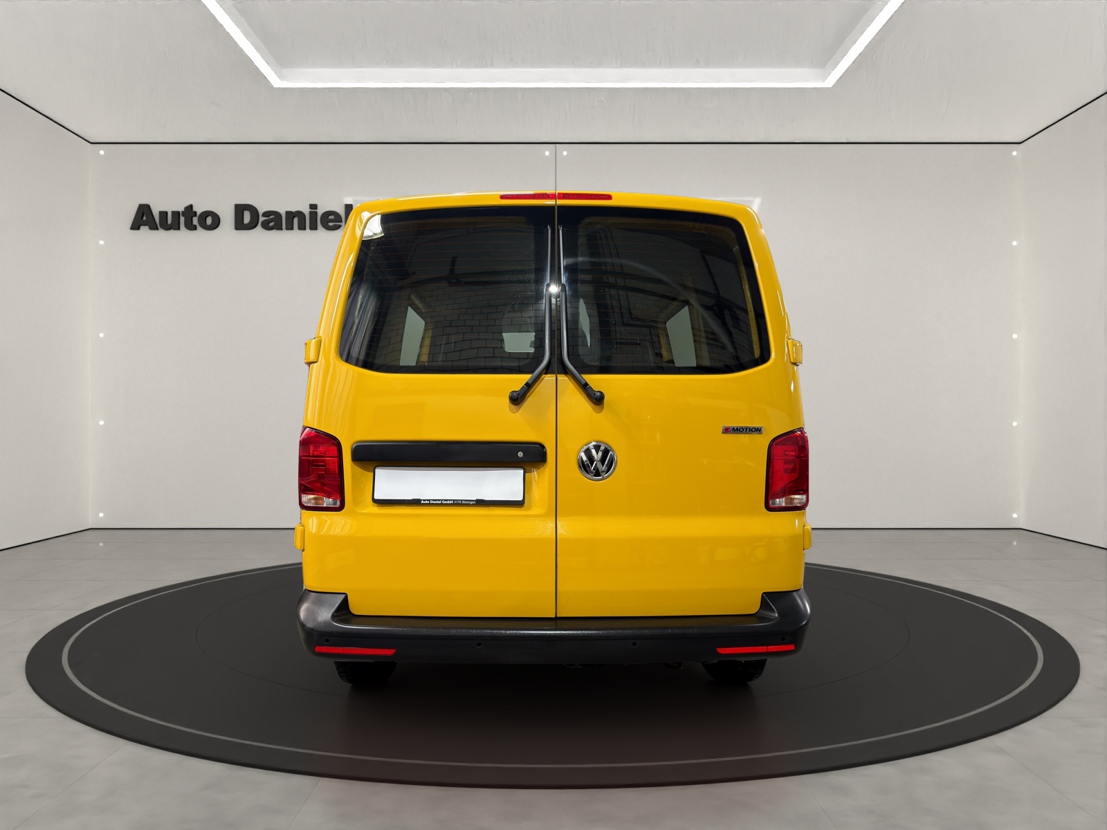 VW T6.1 2.0 TDI 4Motion DSG-image-5