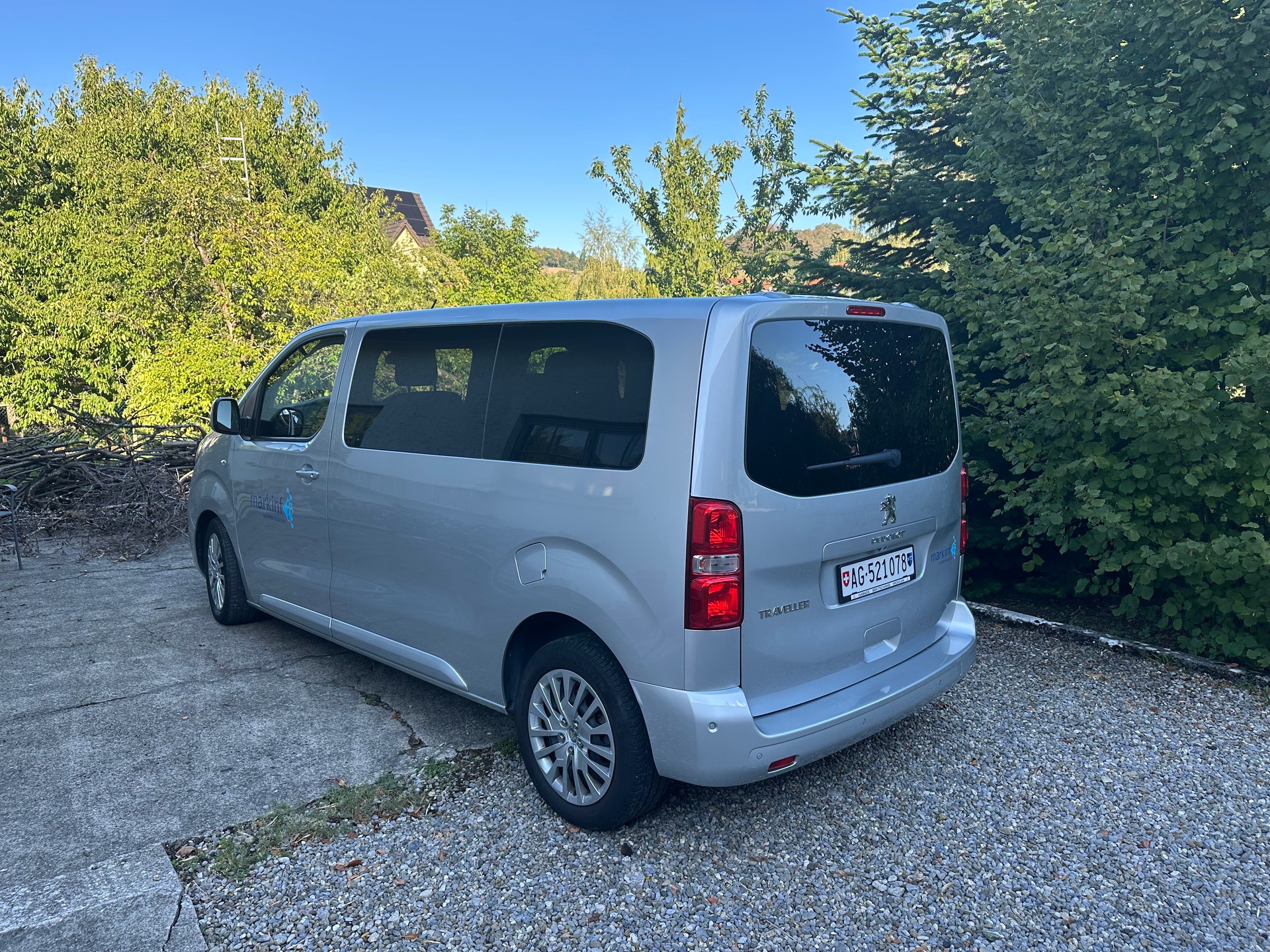 PEUGEOT Traveller 2.0 BlueHDi Business Standard-image-1