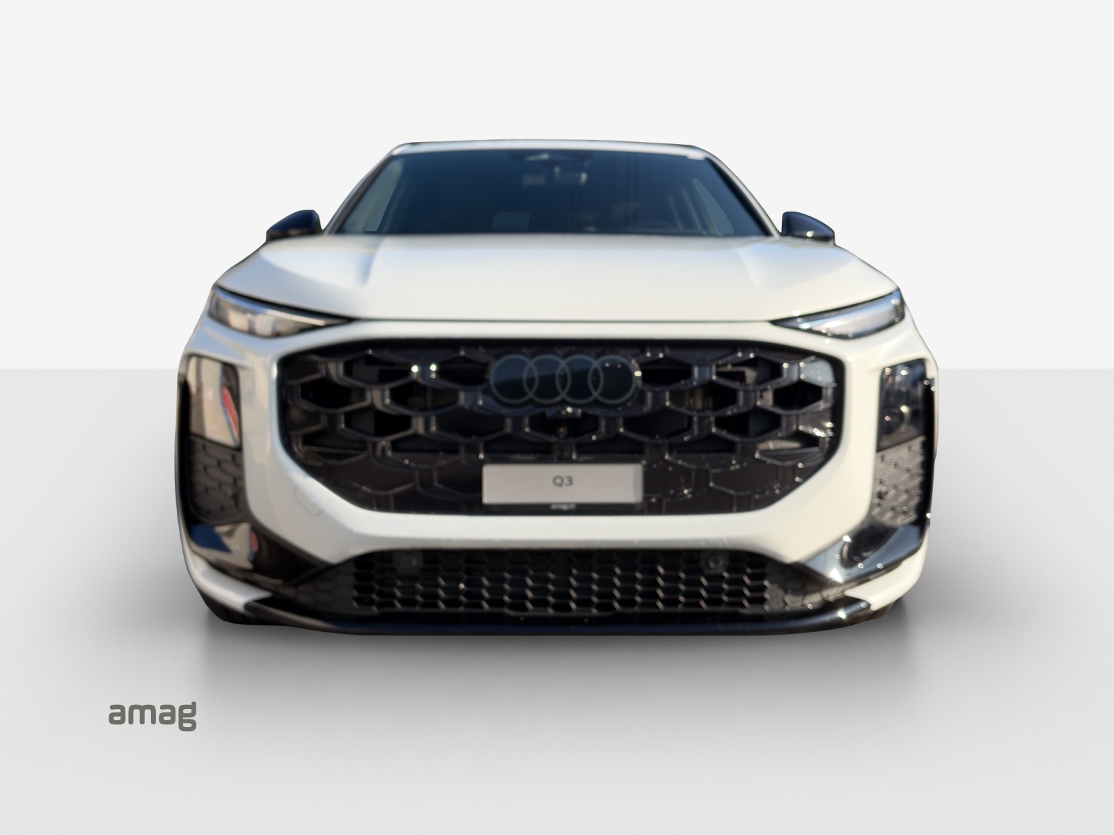 AUDI Q3 SUV TFSI quattro 195 kW S tronic-image-6