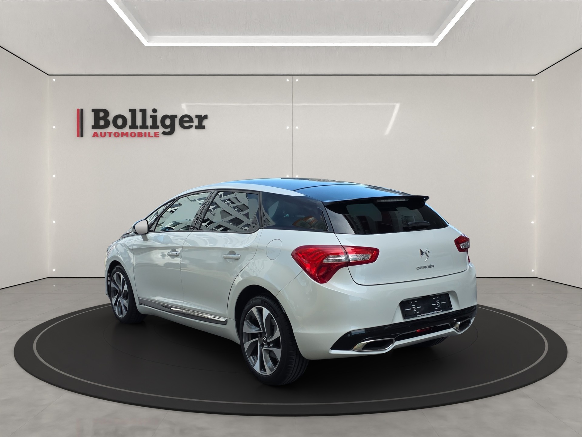 DS AUTOMOBILES DS5 2.0 e-HDi Sport Chic Automatic-image-9