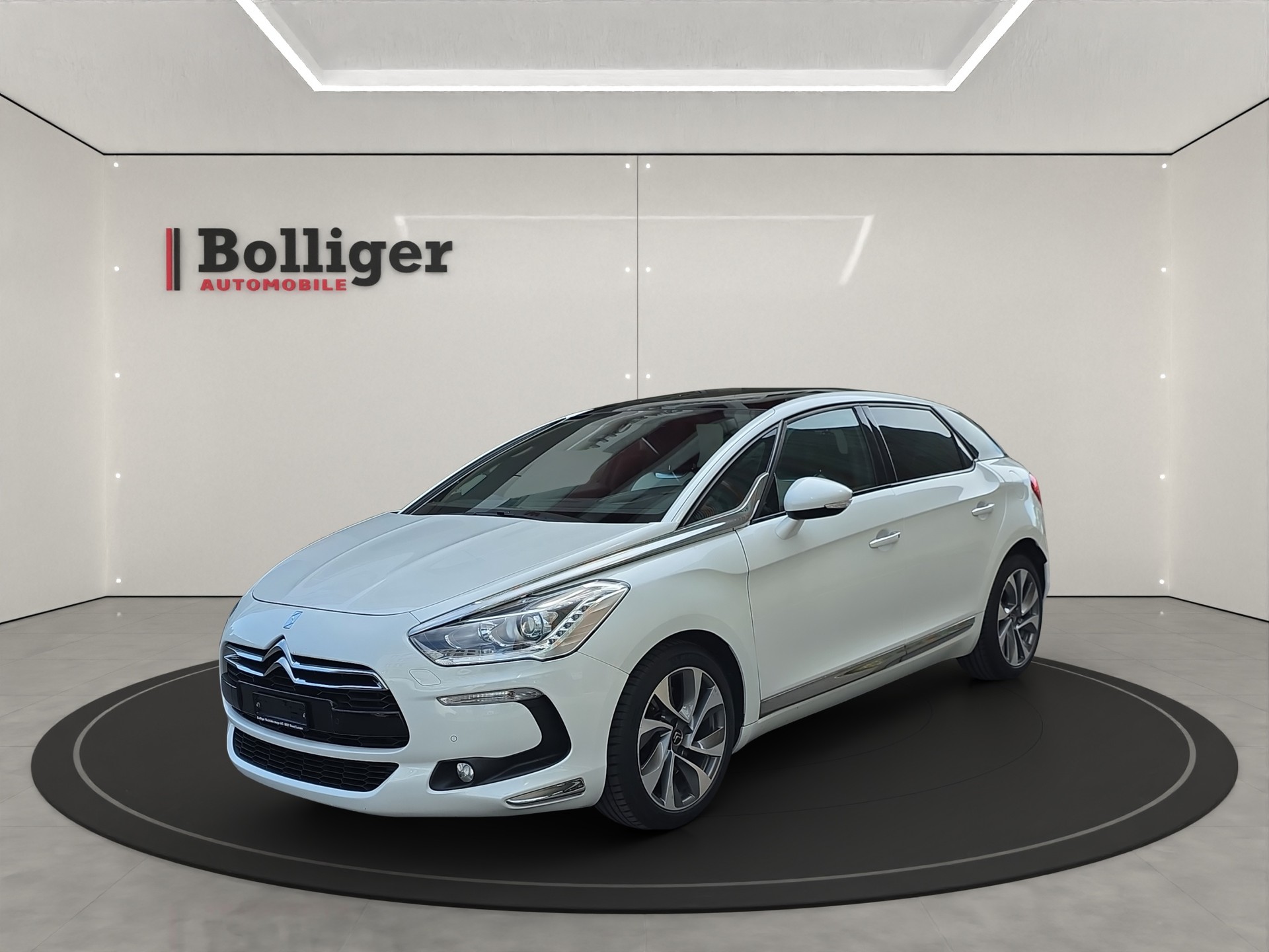 DS AUTOMOBILES DS5 2.0 e-HDi Sport Chic Automatic-image-0
