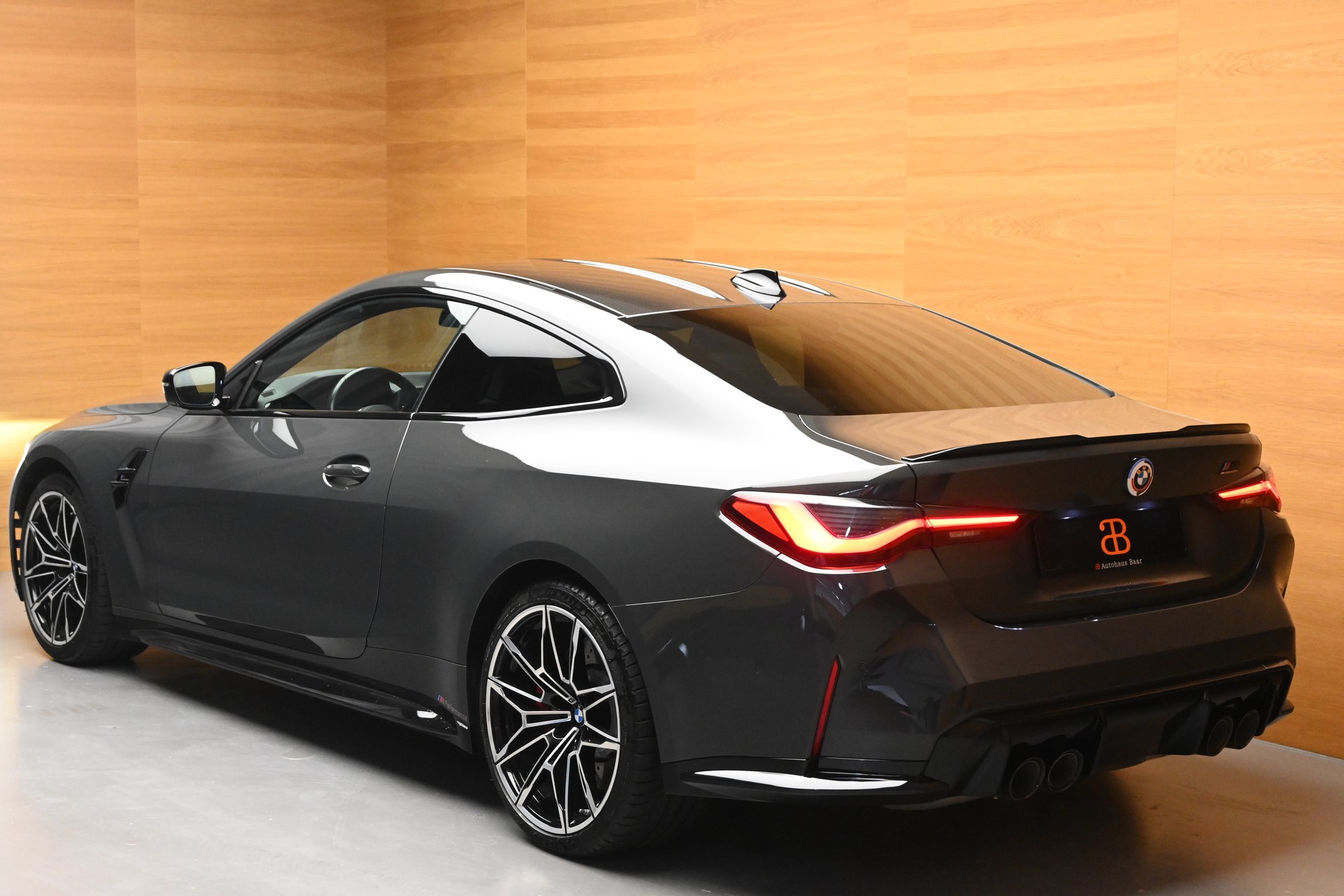 BMW M4 Coupé Competition*Dravitgrau*-image-4