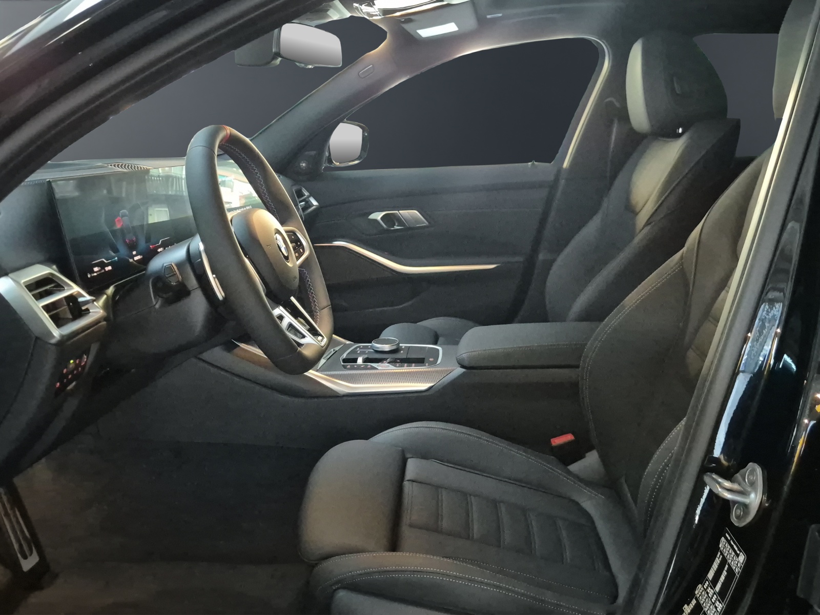 BMW M340i xDrive Touring-image-10