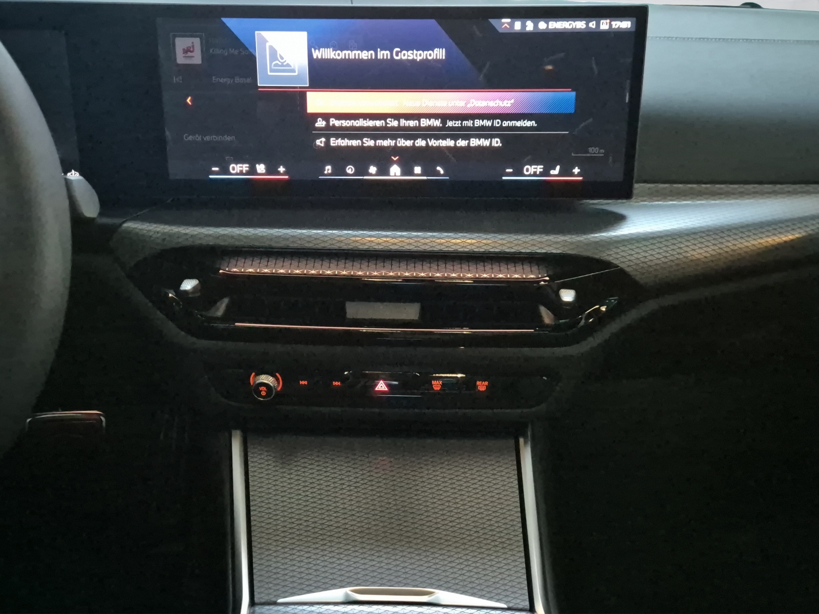 BMW M340i xDrive Touring-image-17