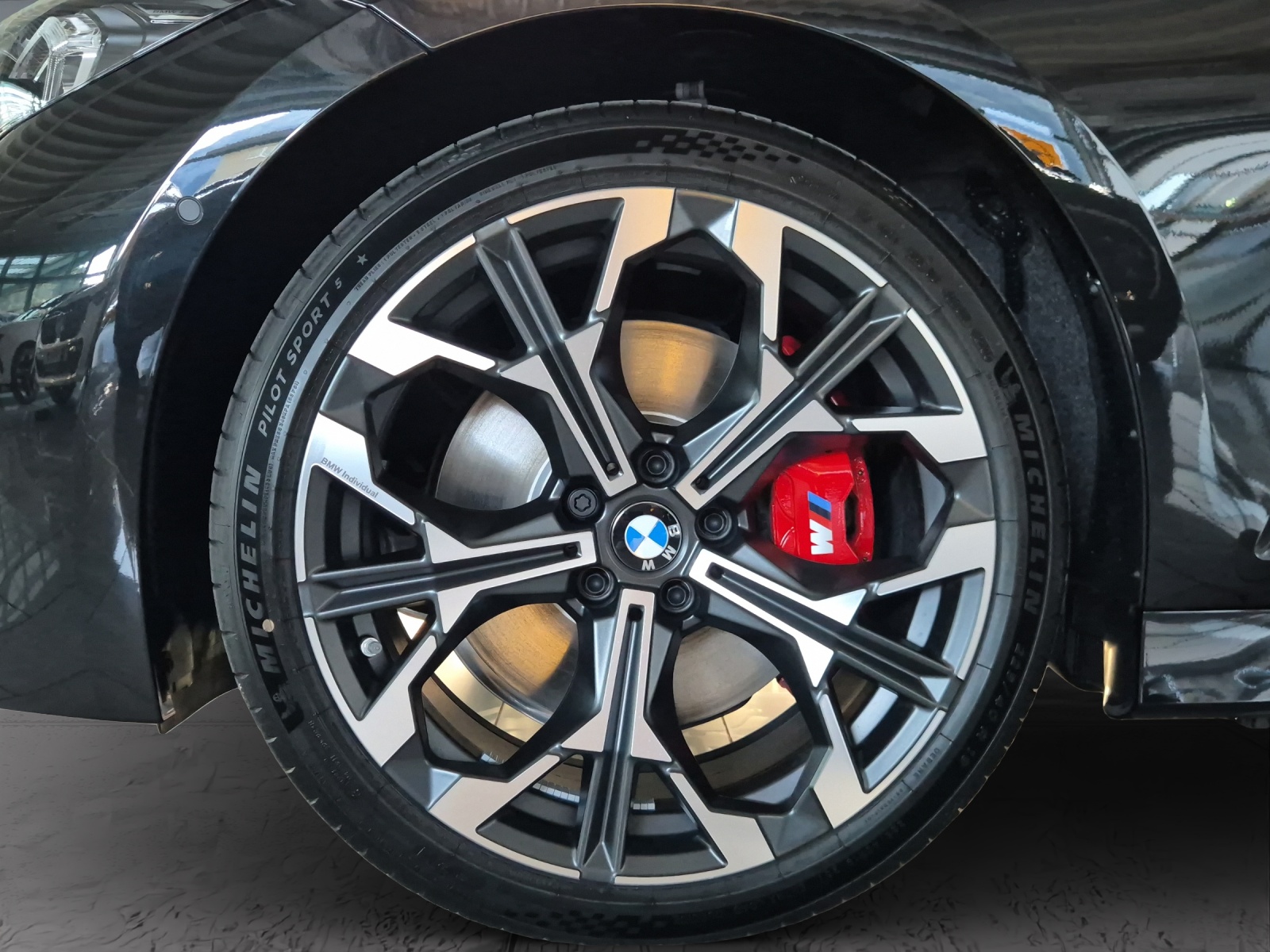 BMW M340i xDrive Touring-image-8