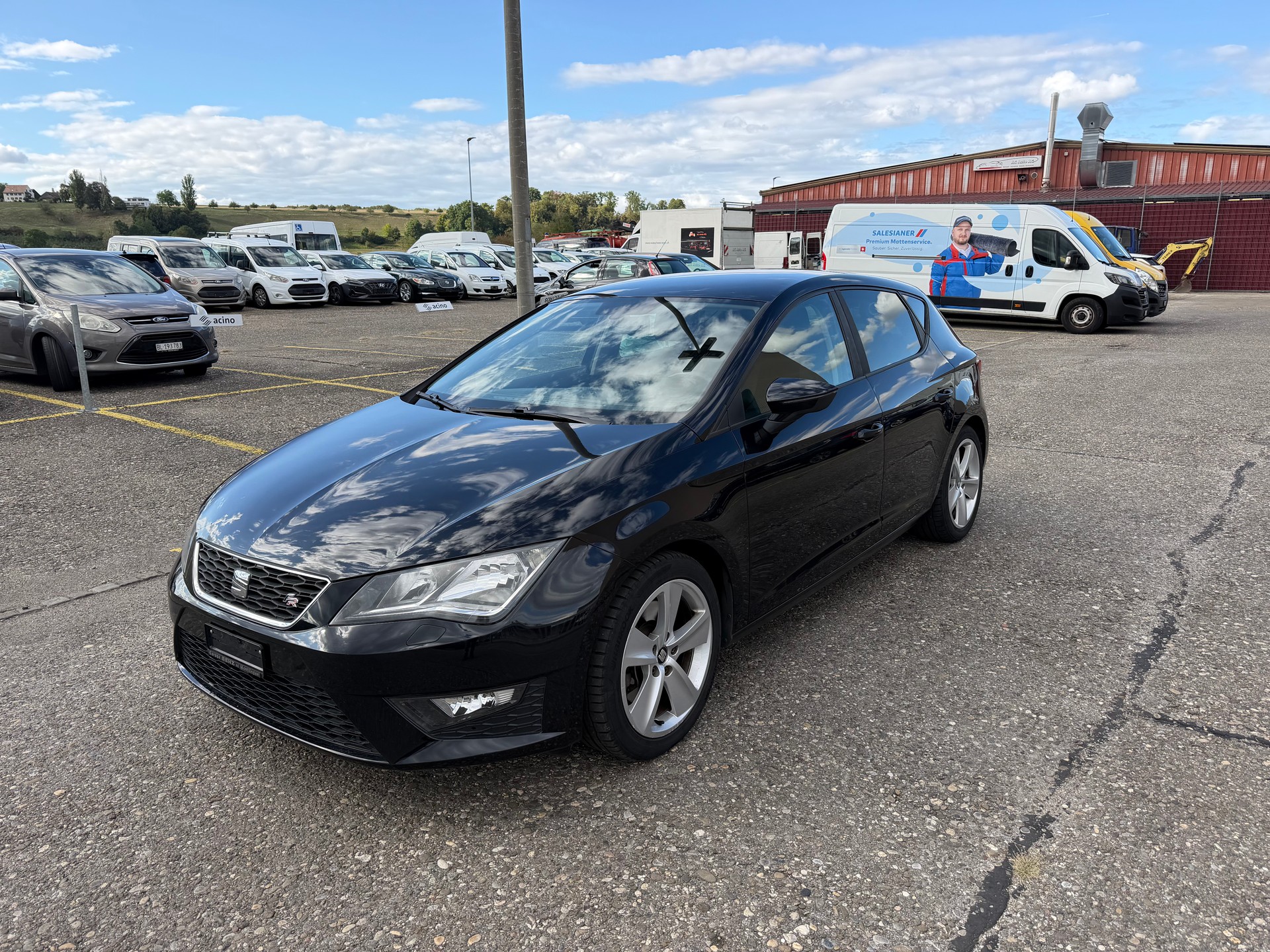 SEAT Leon ST 2.0 TDI FR-image-1