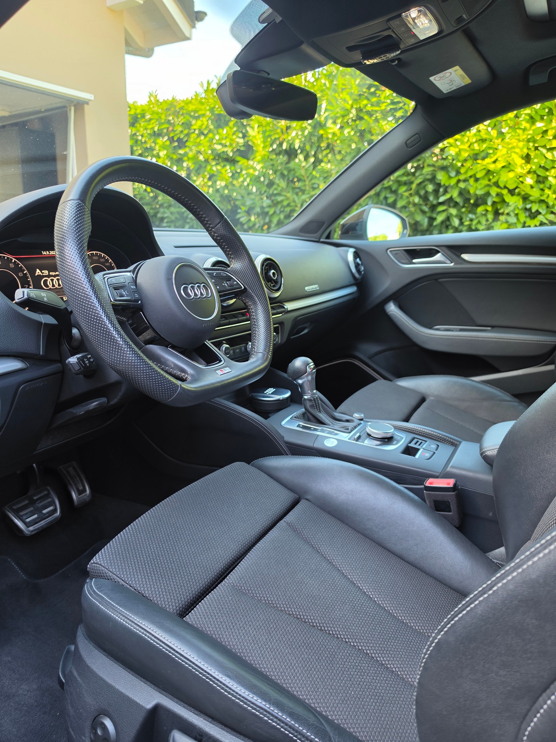 AUDI 2.0 40 TFSI Sport qu. S-Tronic-image-5