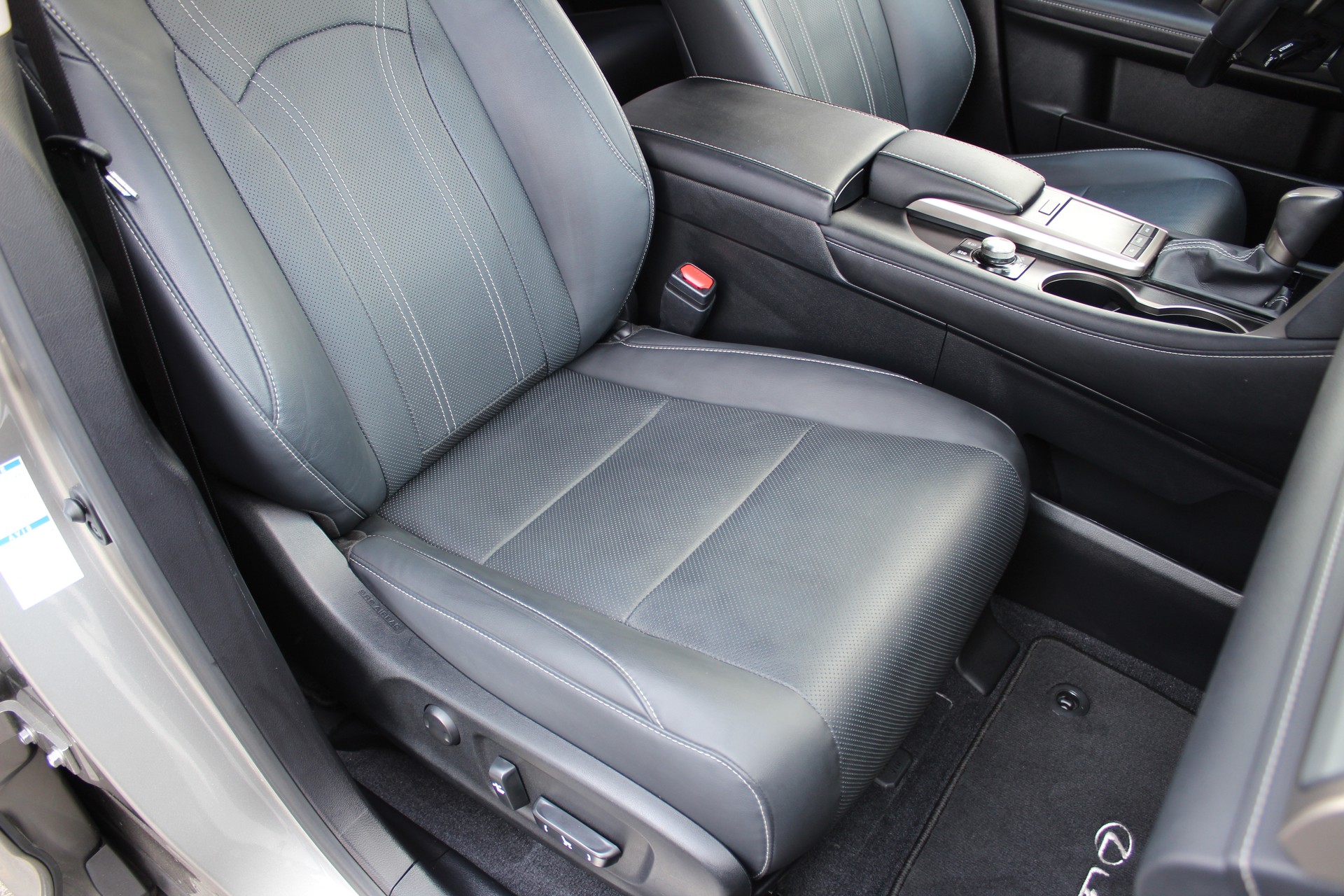 LEXUS RX 300 Special Edition AWD-image-15