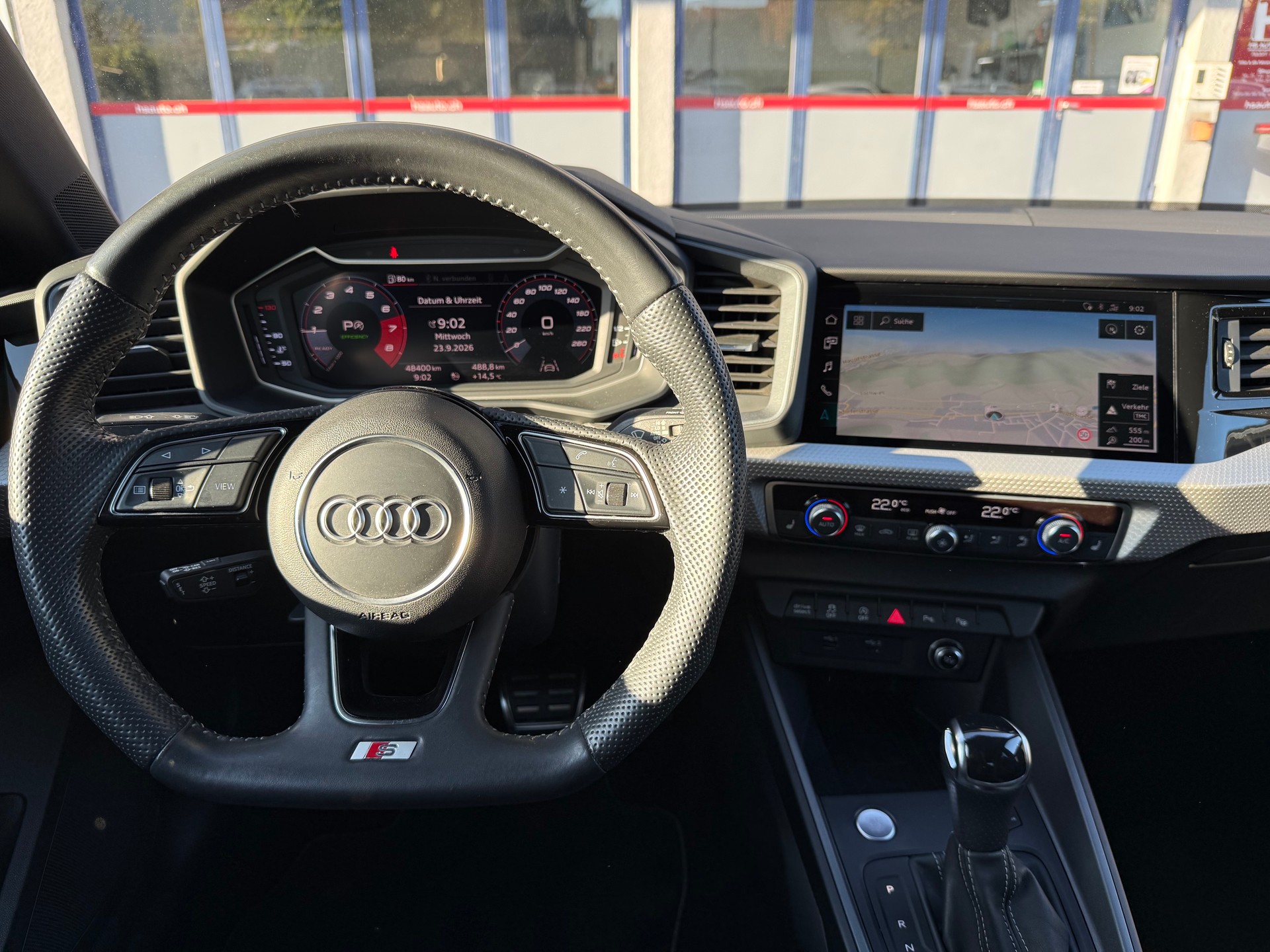 AUDI A1 Sportback 35 TFSI S Line S-tronic-image-7