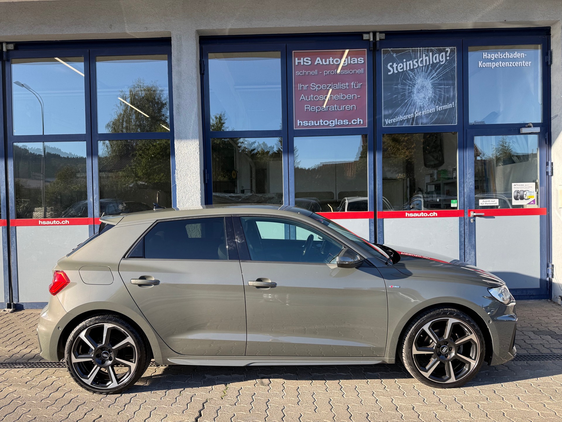 AUDI A1 Sportback 35 TFSI S Line S-tronic-image-1