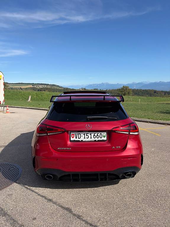 MERCEDES-BENZ A 35 AMG 4Matic Speedshift-image-2