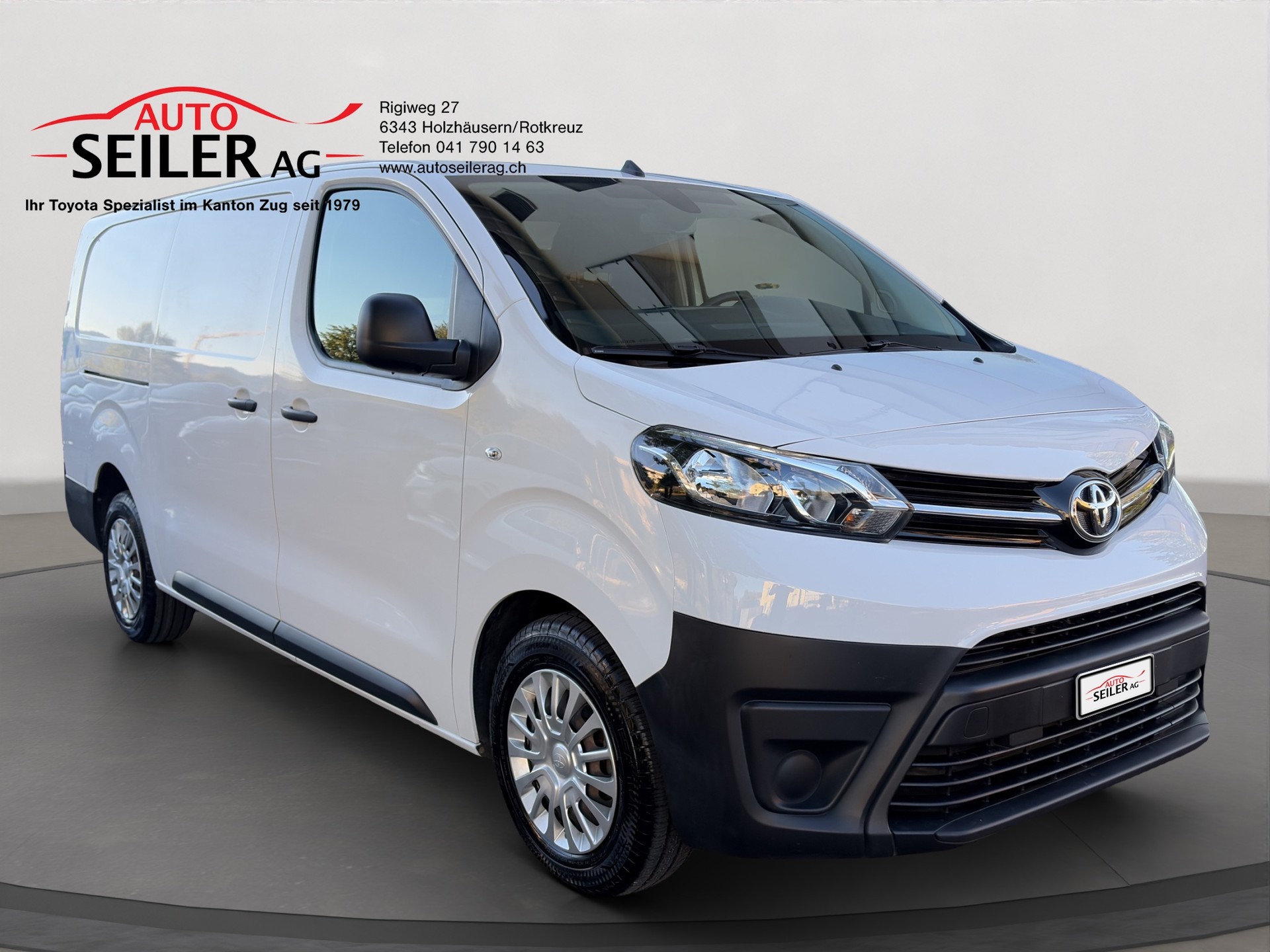 TOYOTA Proace 2.0D Combi Long-image-1