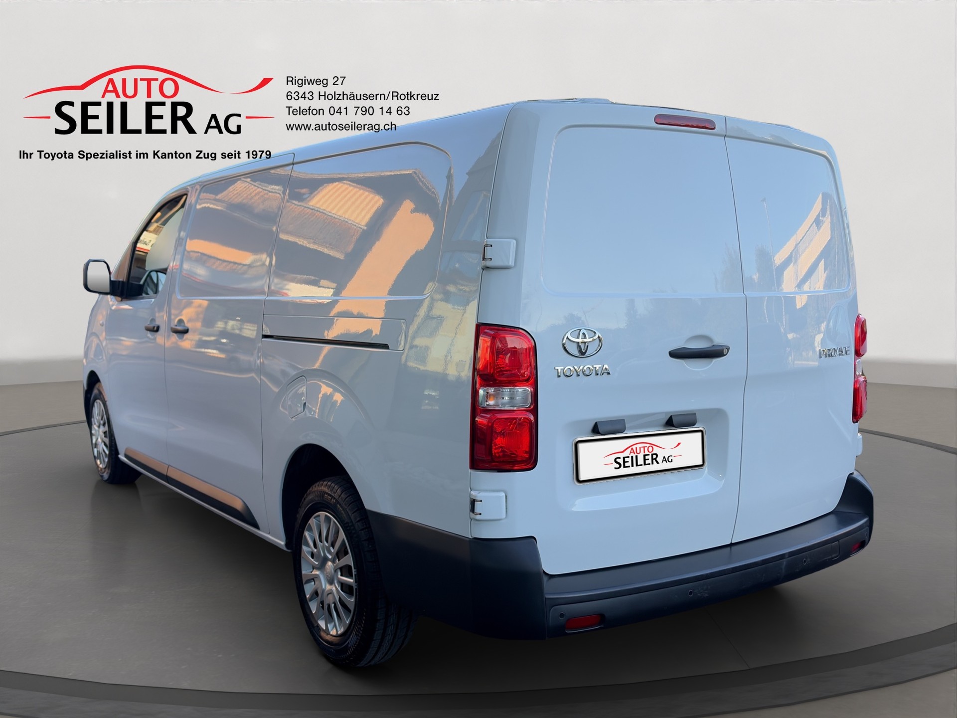 TOYOTA Proace 2.0D Combi Long-image-2