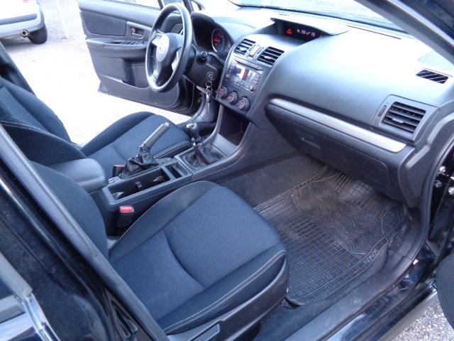 SUBARU XV 2.0D Swiss Three AWD-image-9