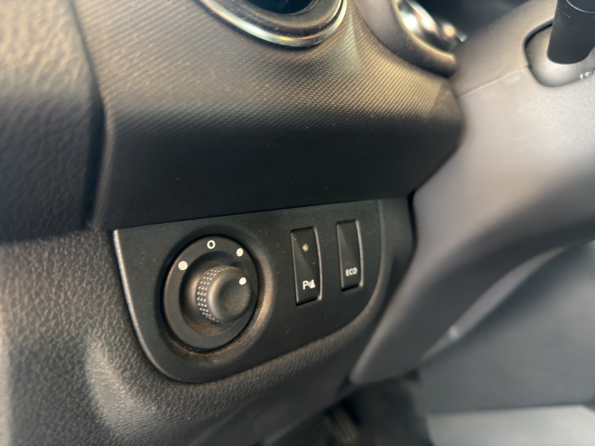 DACIA Sandero Tce 90 Celebration-image-14